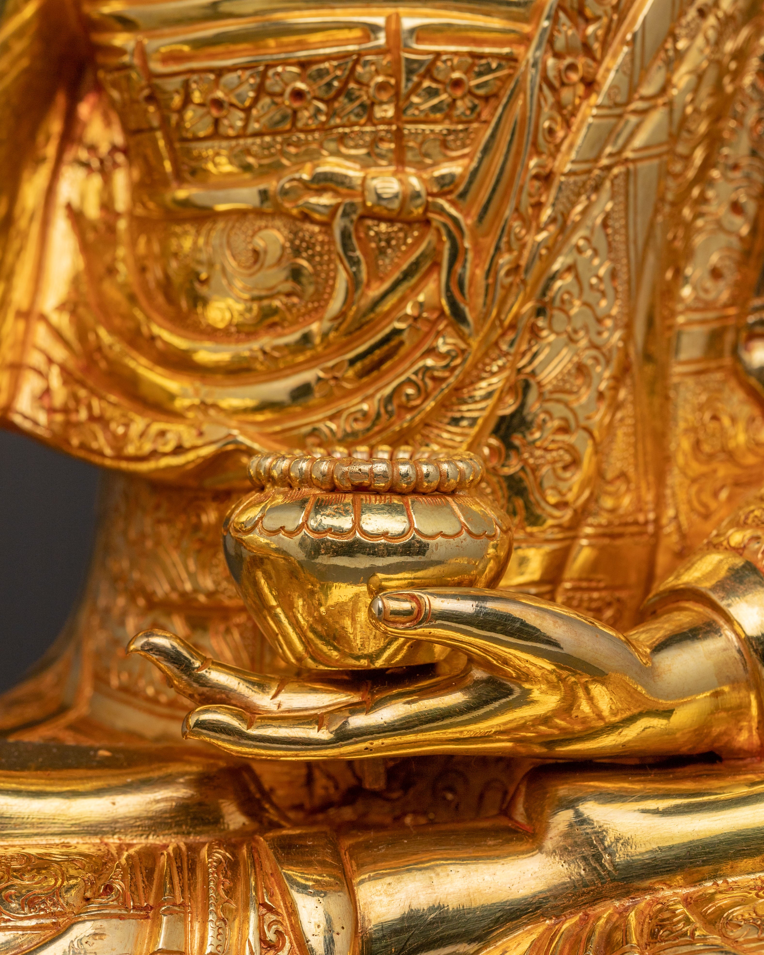 Shakyamuni Buddha Statue | Enlightened Figure