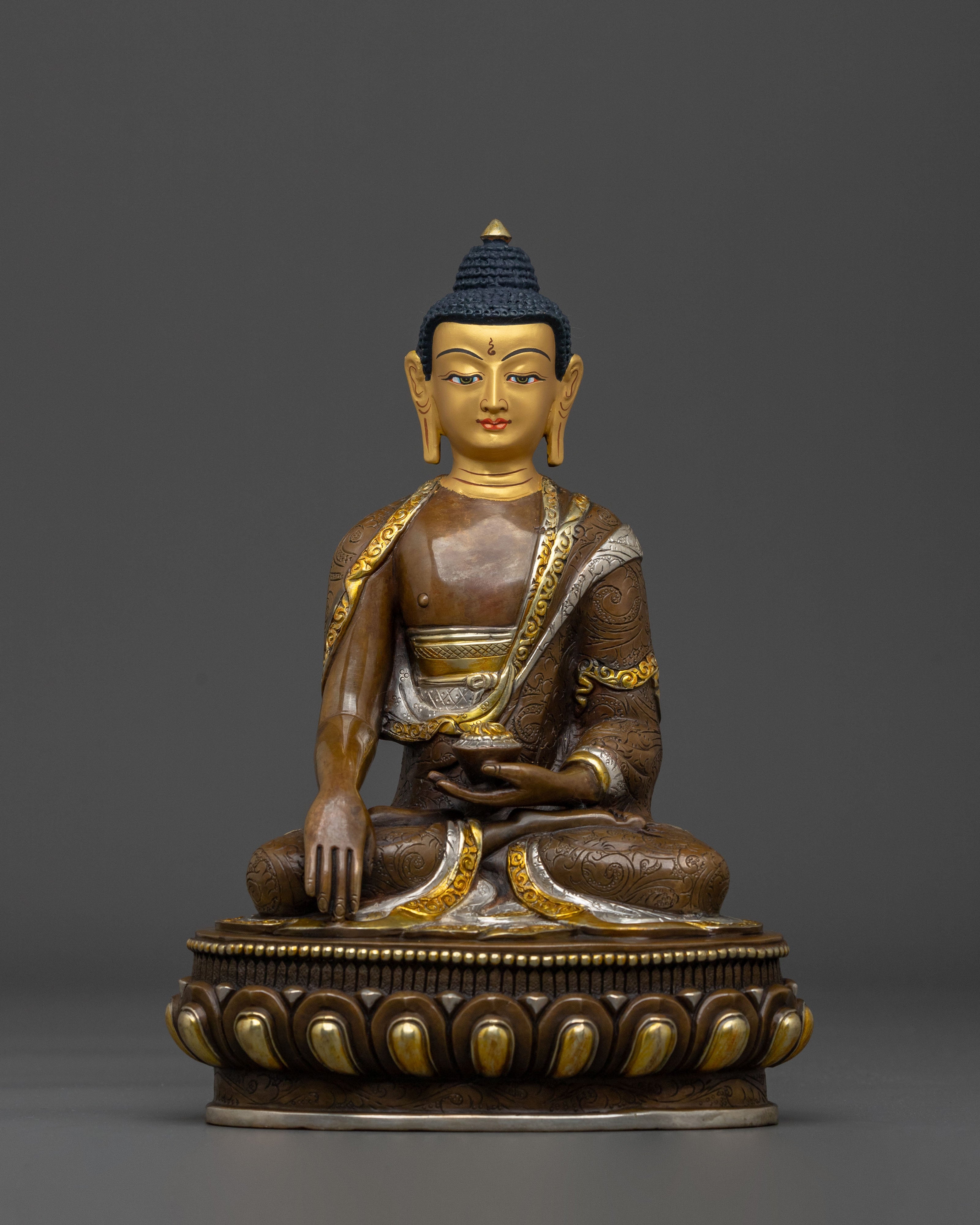 Shakyamuni Buddha Statue