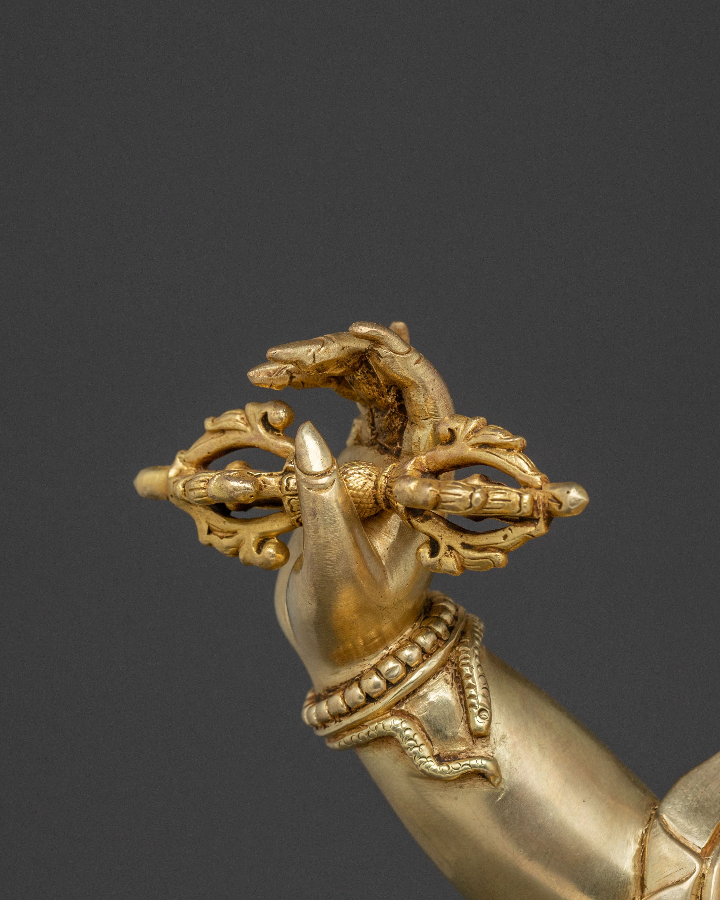 Guardian Vajrapani Statue: Spiritual Protection