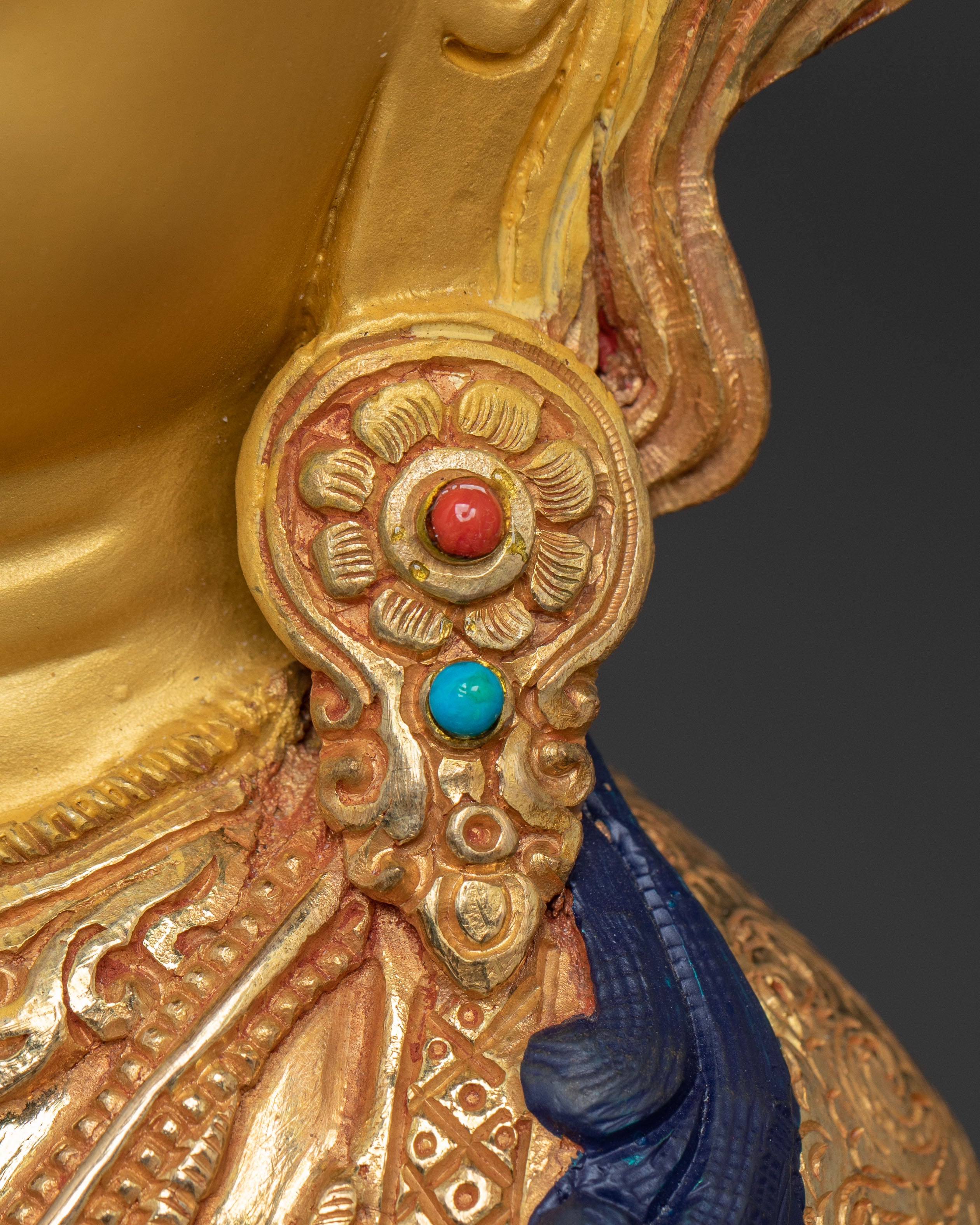 Golden Chenrezig Statue of Compassion | Bodhisattva of Compassion