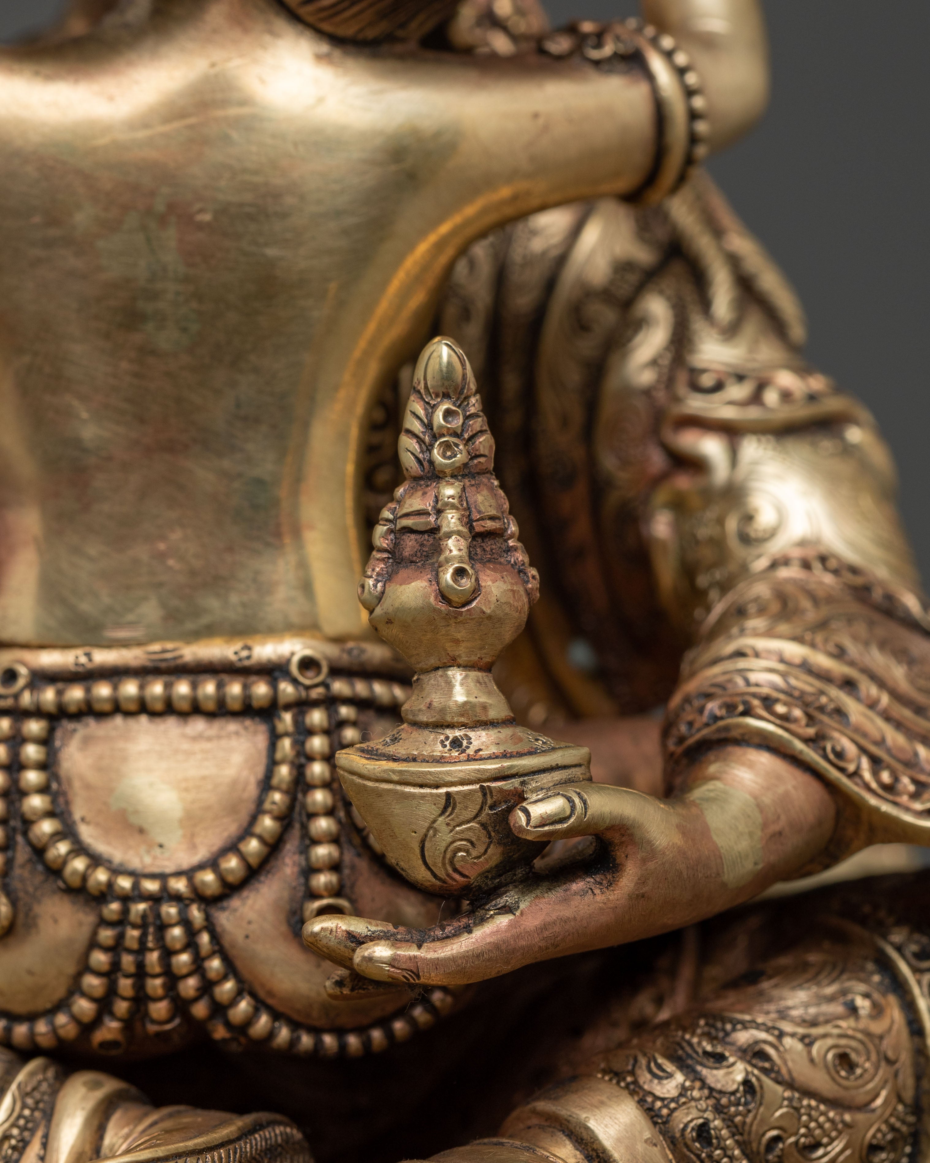 Handcrafted Padmasambhava Statue: Spiritual Teaching