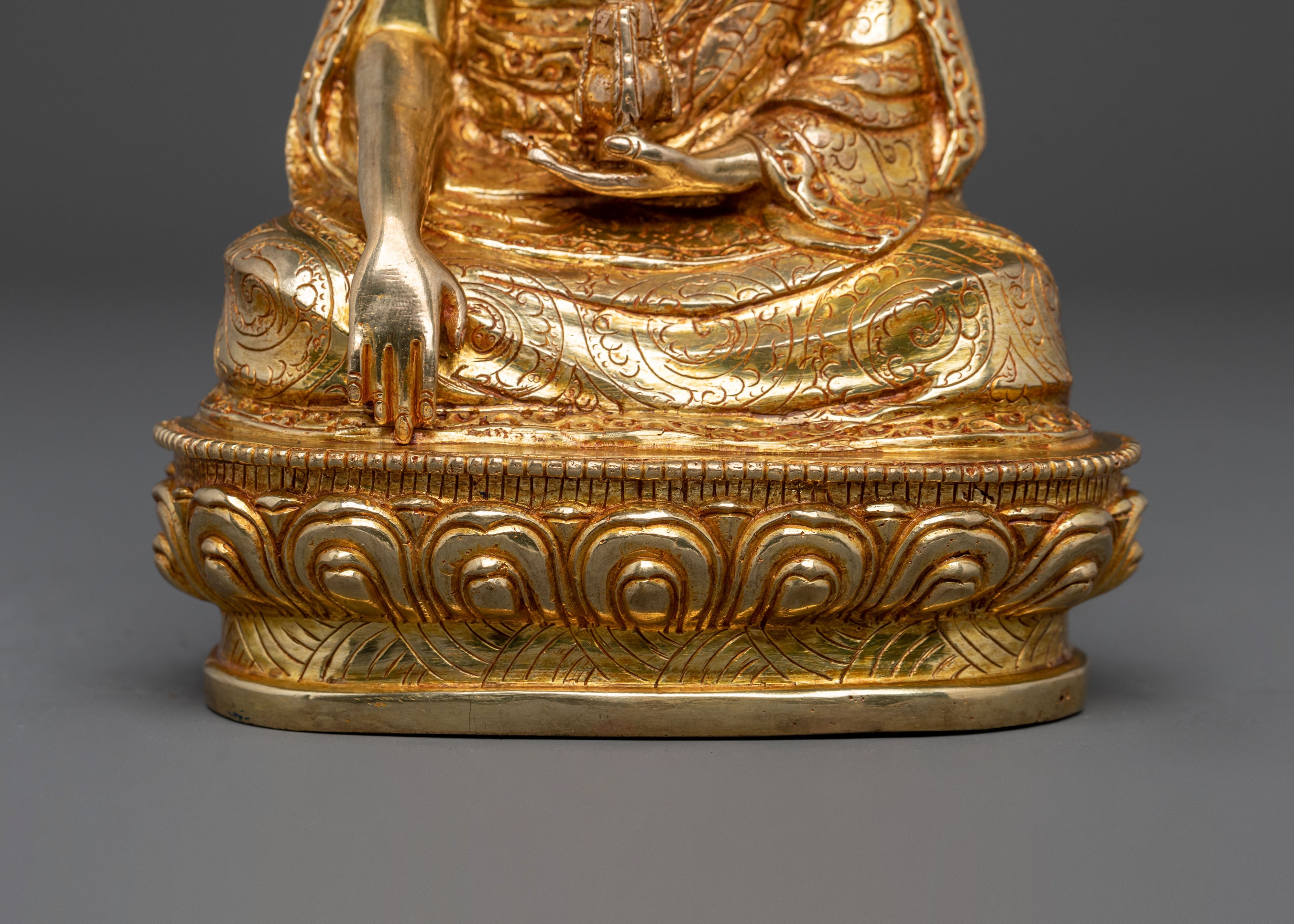 Guru Shapdum Sacred Statue: Spiritual Guidance