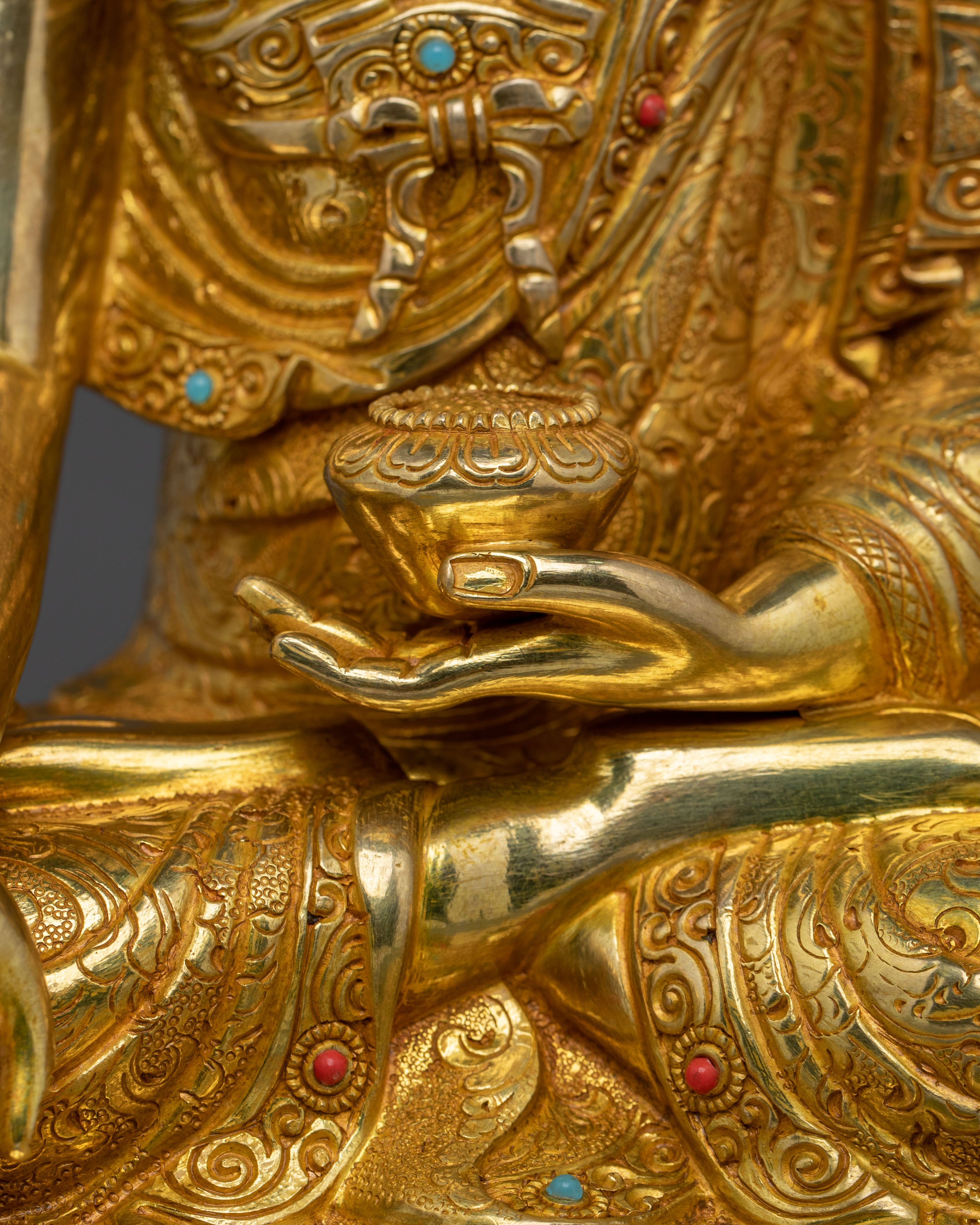Shakyamuni Buddha Statue | Handmade Elegant Figurine