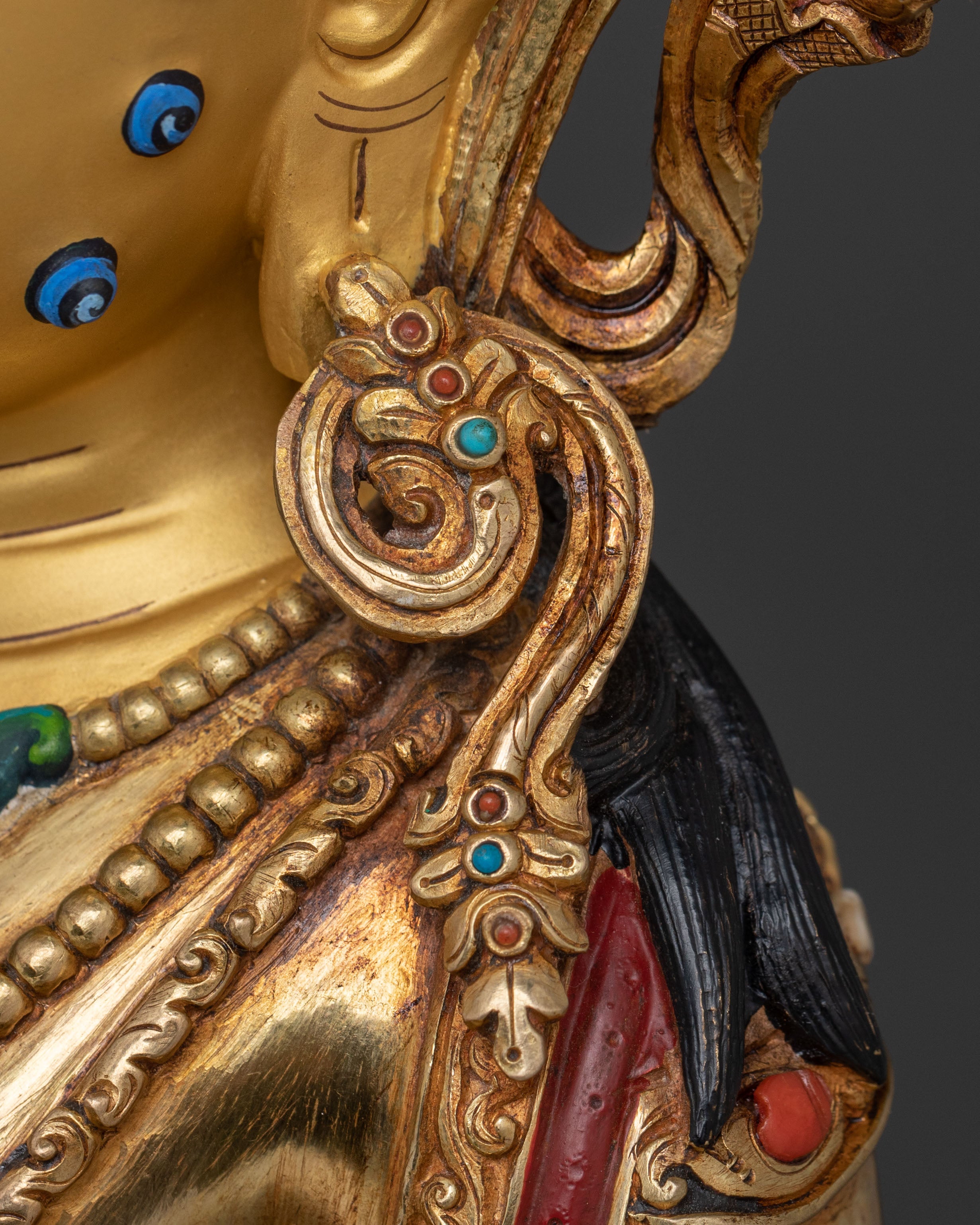 Dzambhala Statue: Buddhist Deity of Prosperity