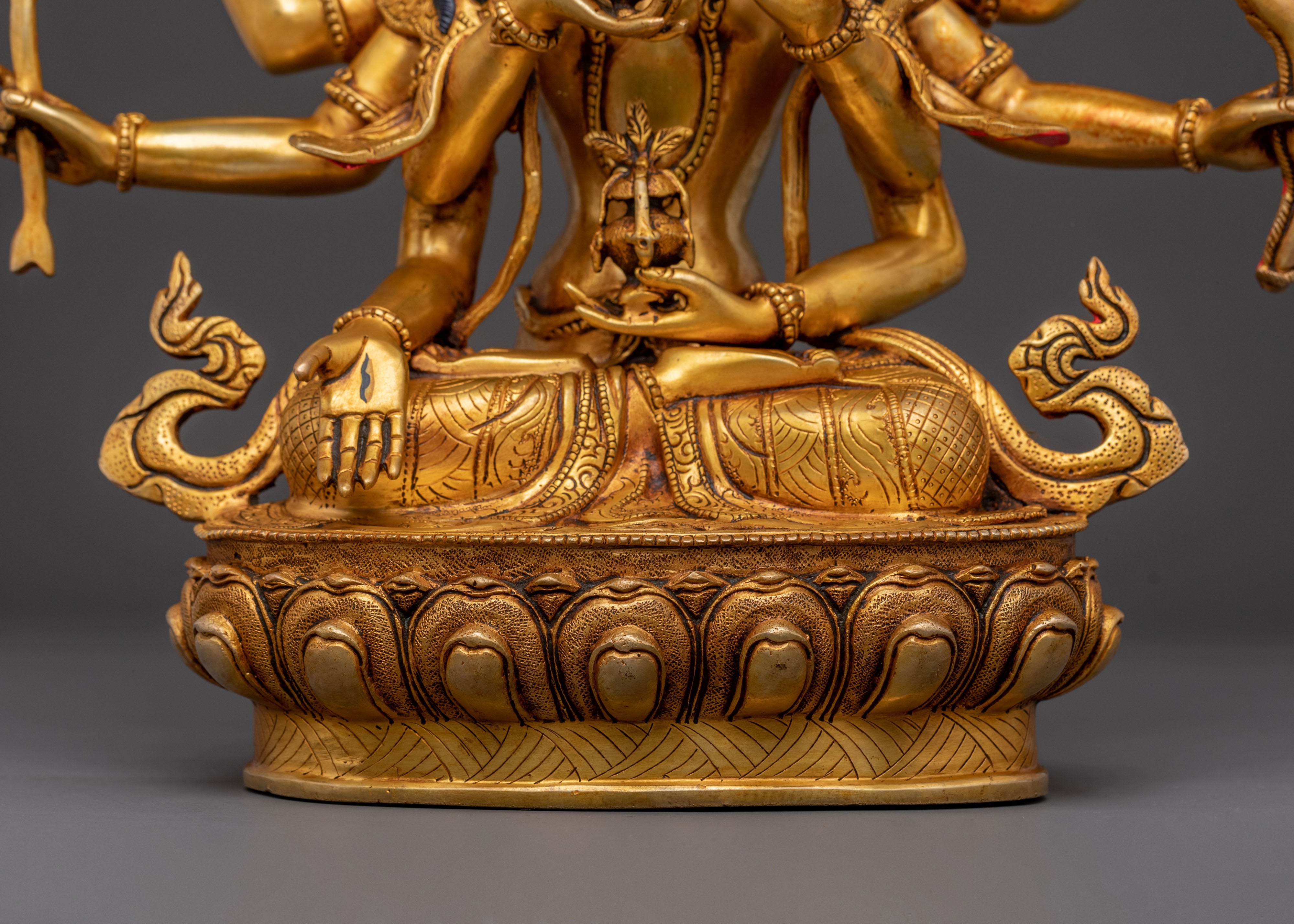Dakini Namgyalma Golden Statue – Auspicious Gilded Sculpture
