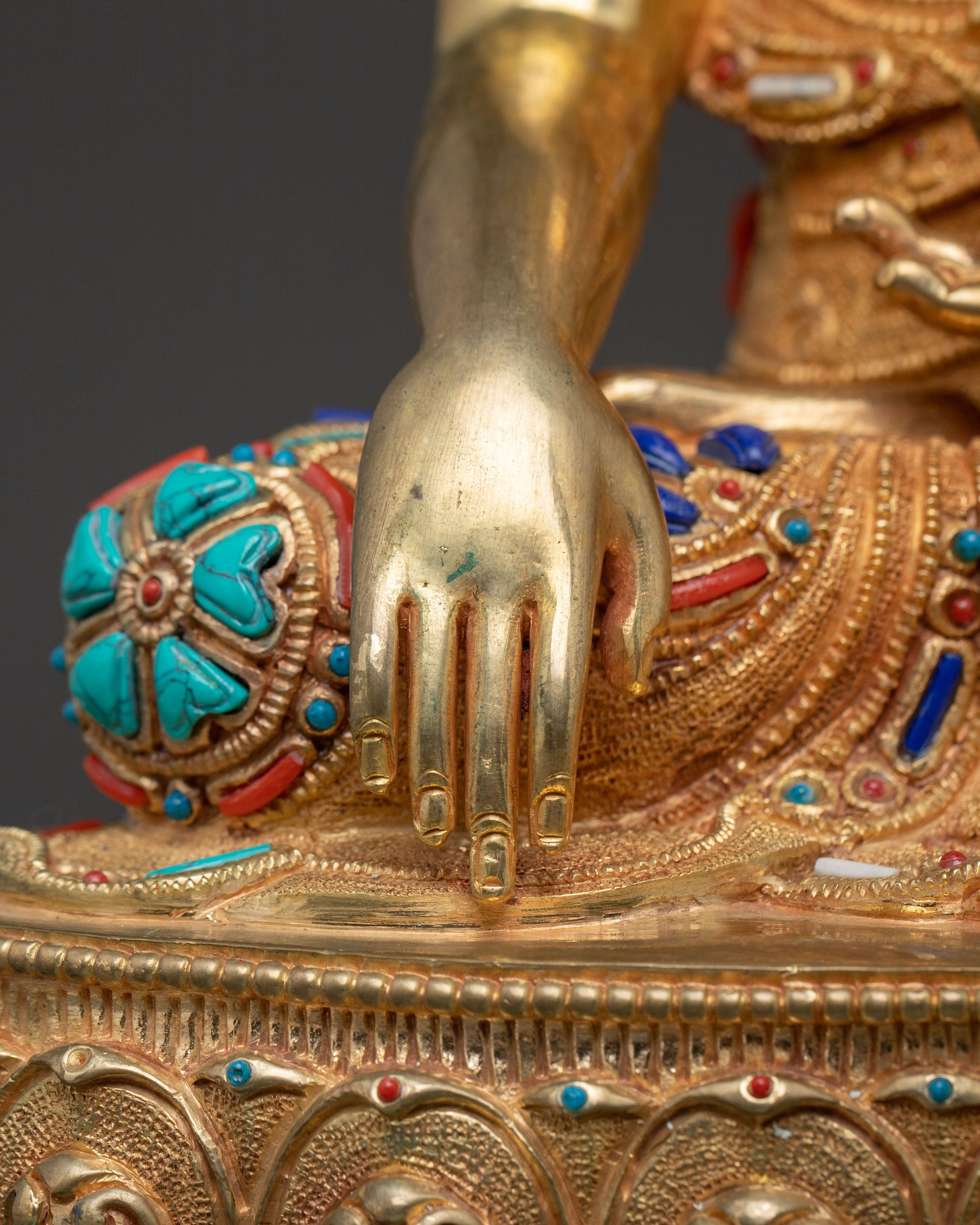 Shakyamuni Buddha: 24K Gold Gilded Enlightenment Idol