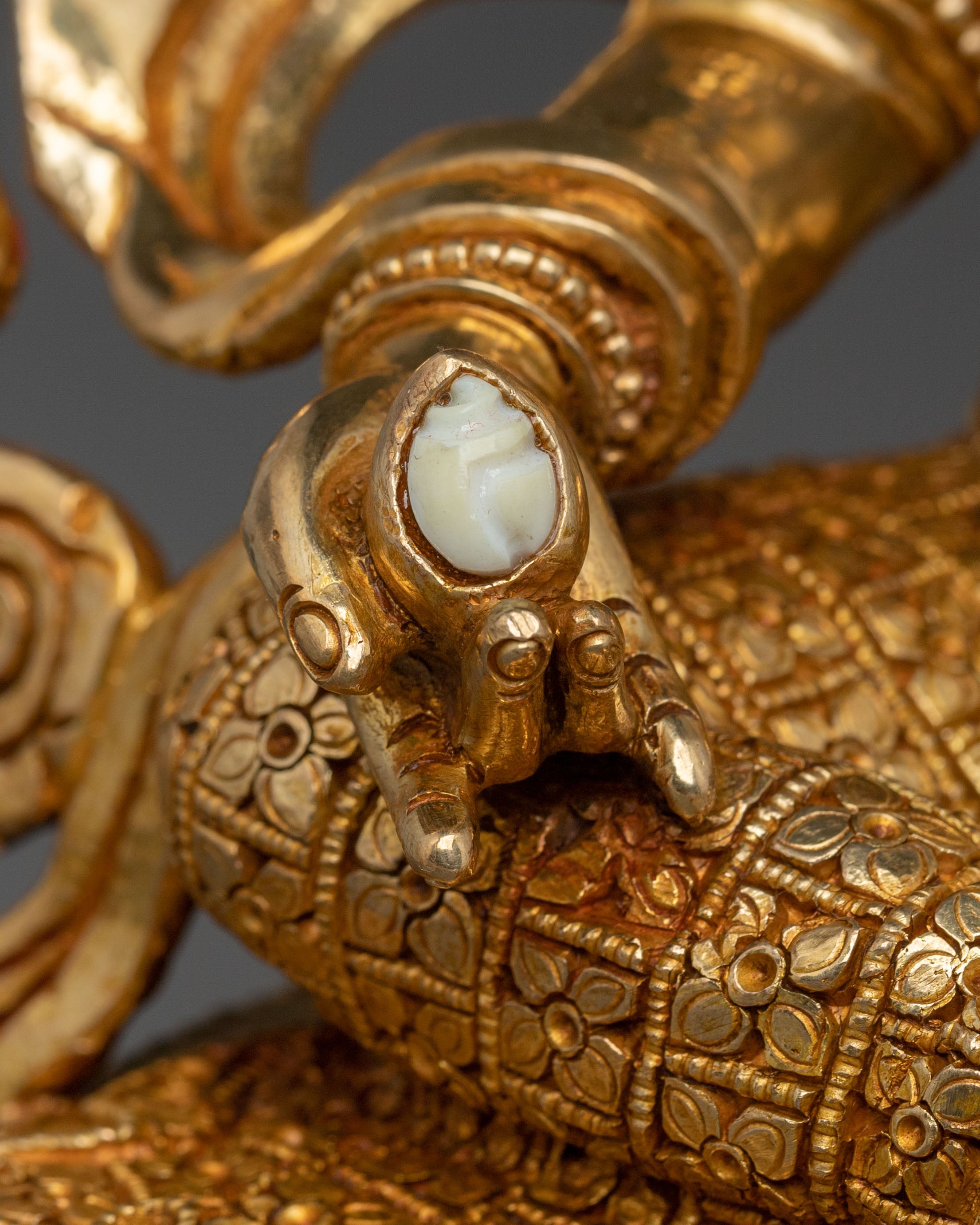 Tibetan Deity Dzambhala Figurine | God of Wealth