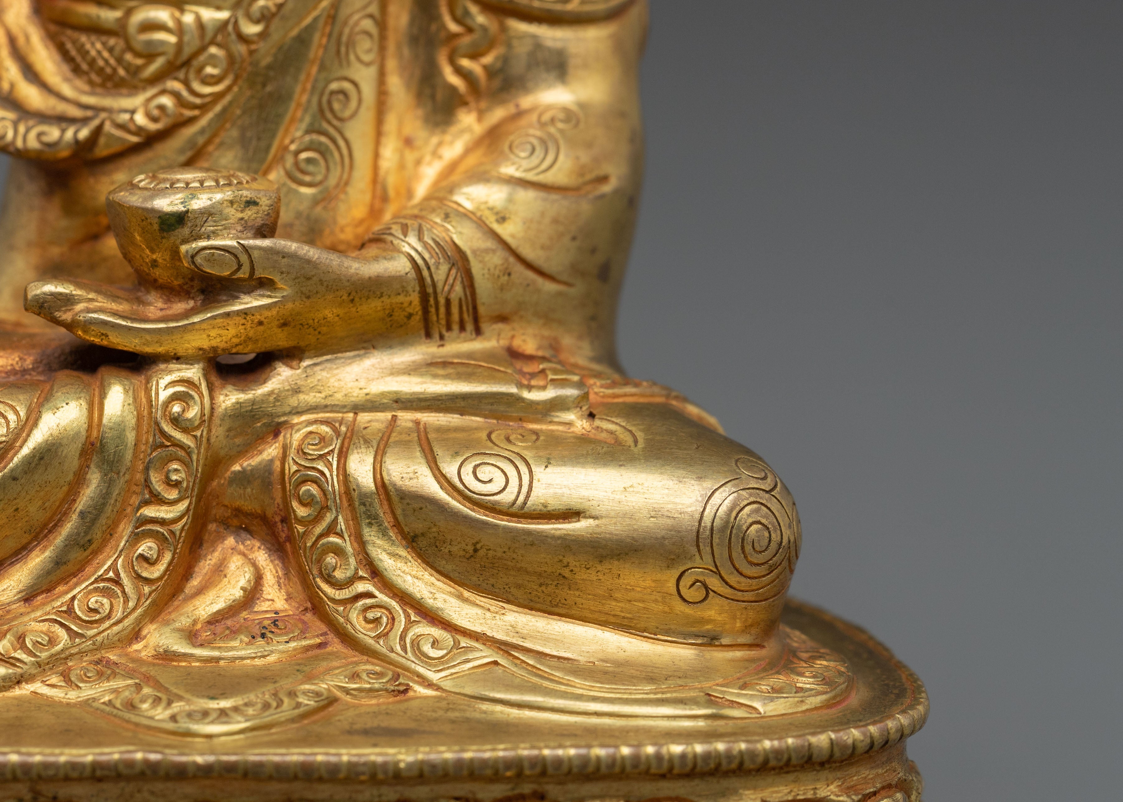 Shakyamuni Buddha Figurine | Handcrafted Peaceful Statue