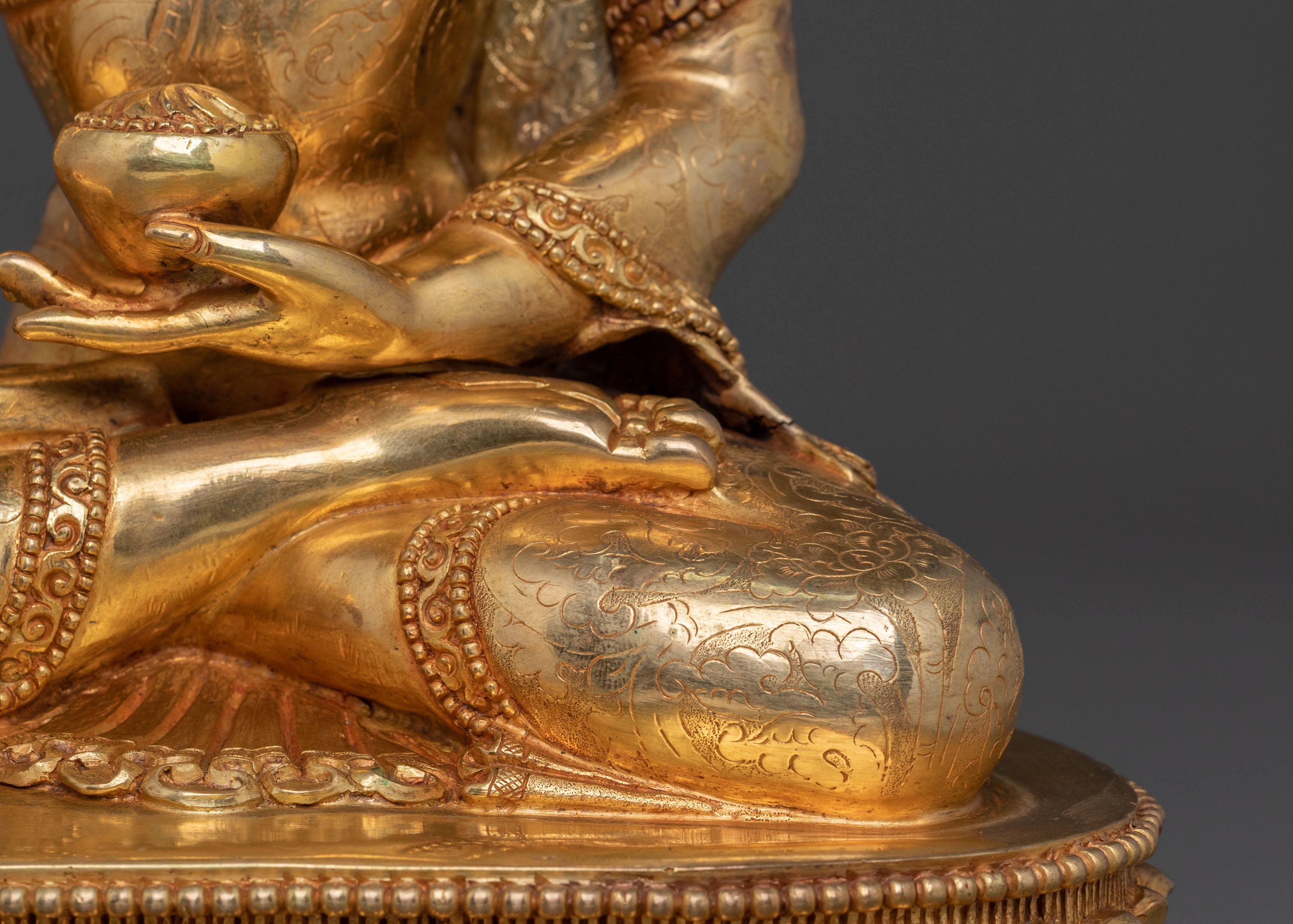 Siddhartha Gautama Statue | Spiritual Home Decor