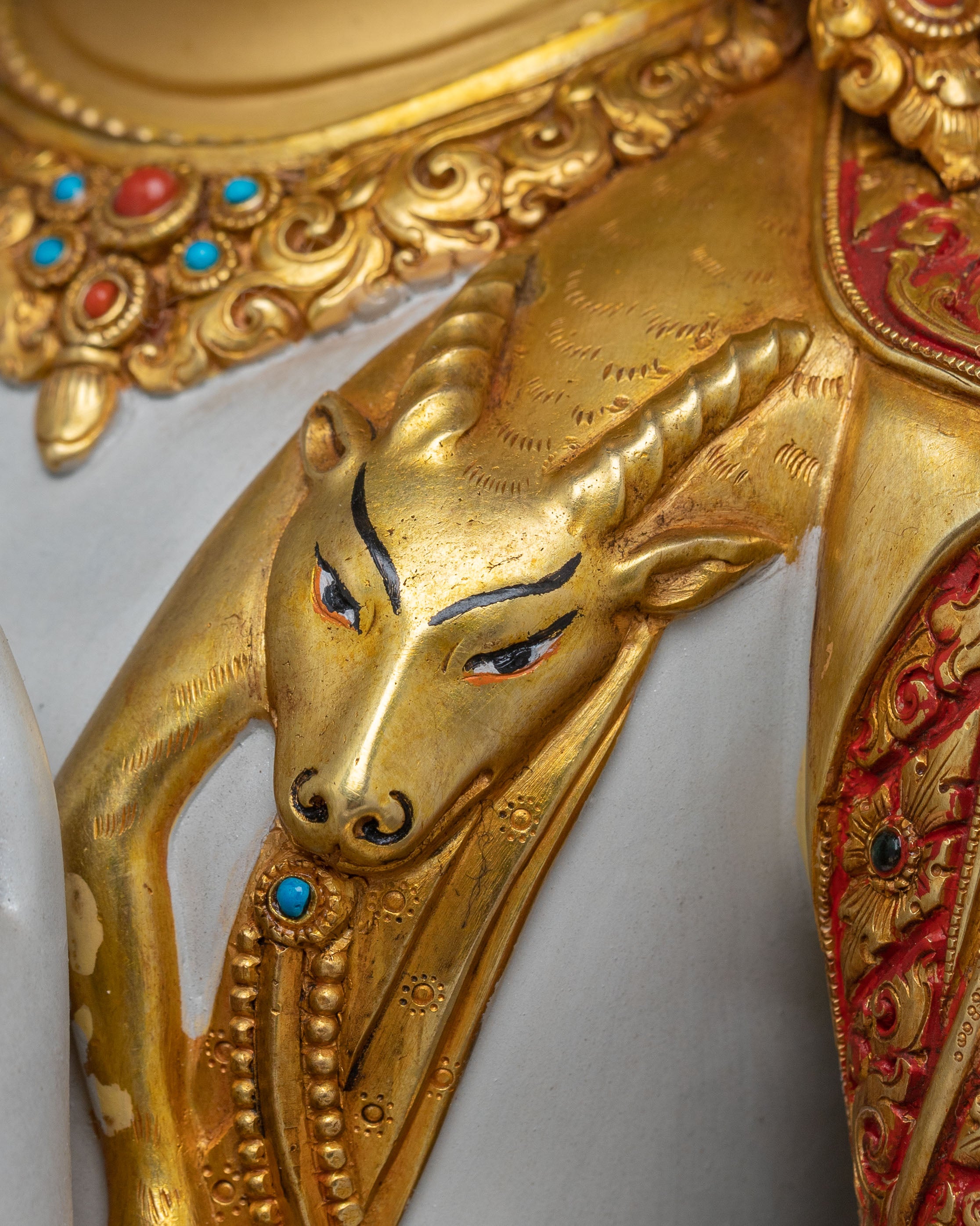 Chenrezig Golden Figurine | Buddhist Meditation Decor