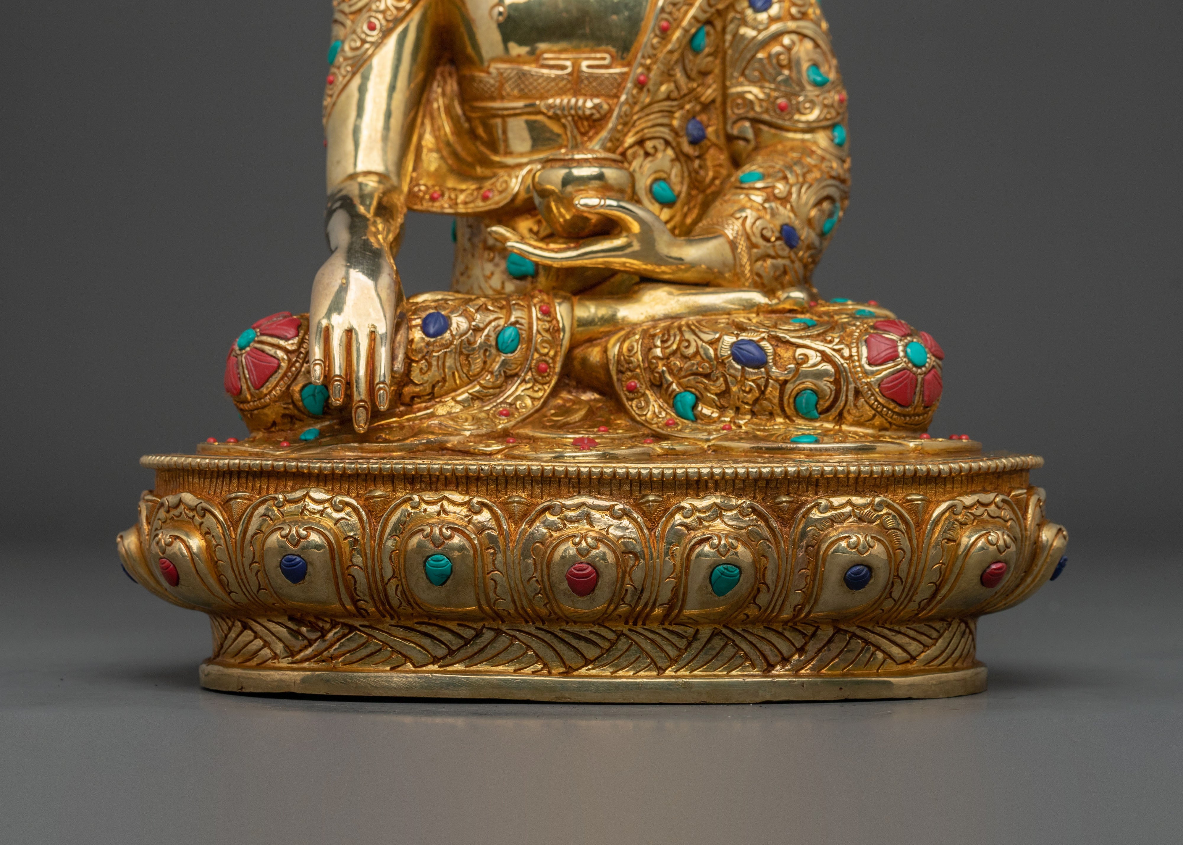 Shakyamuni Buddha Rupa | The Enlightened One