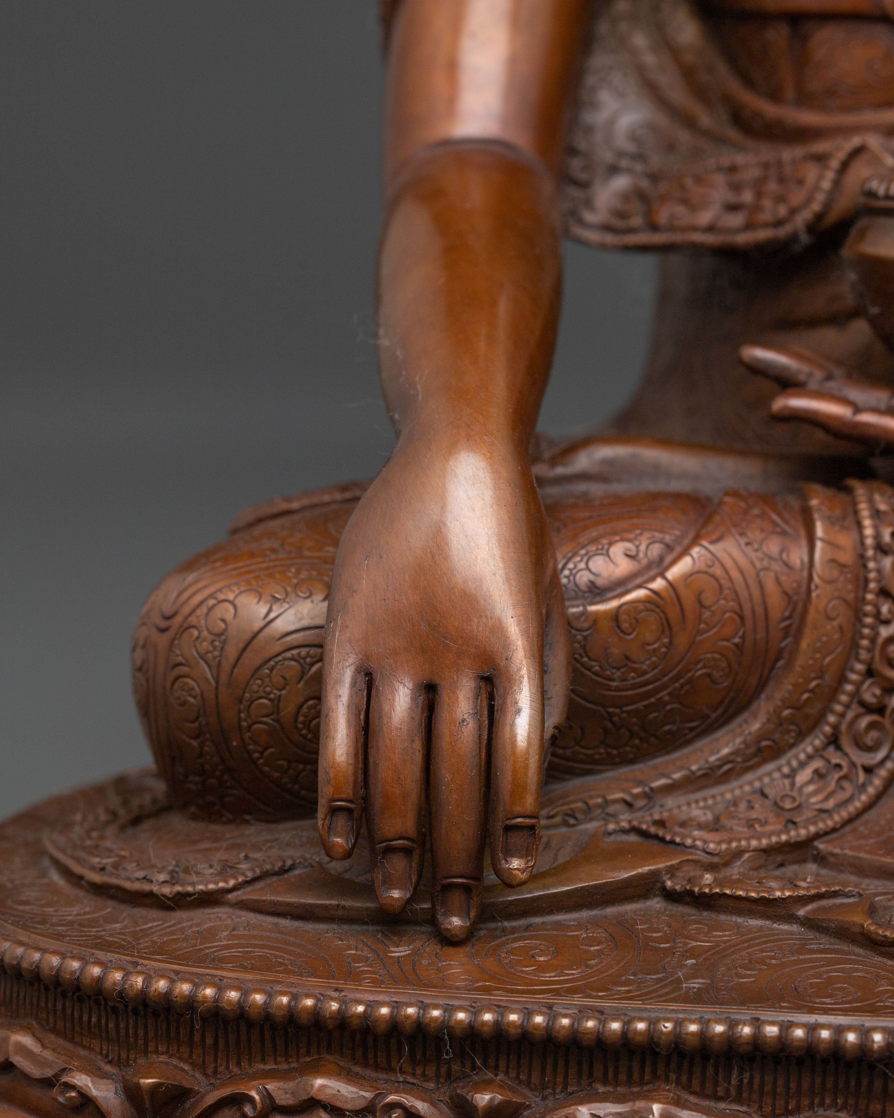 Traditional Shakyamuni Buddha Copper Statue | Oxidized Serenity