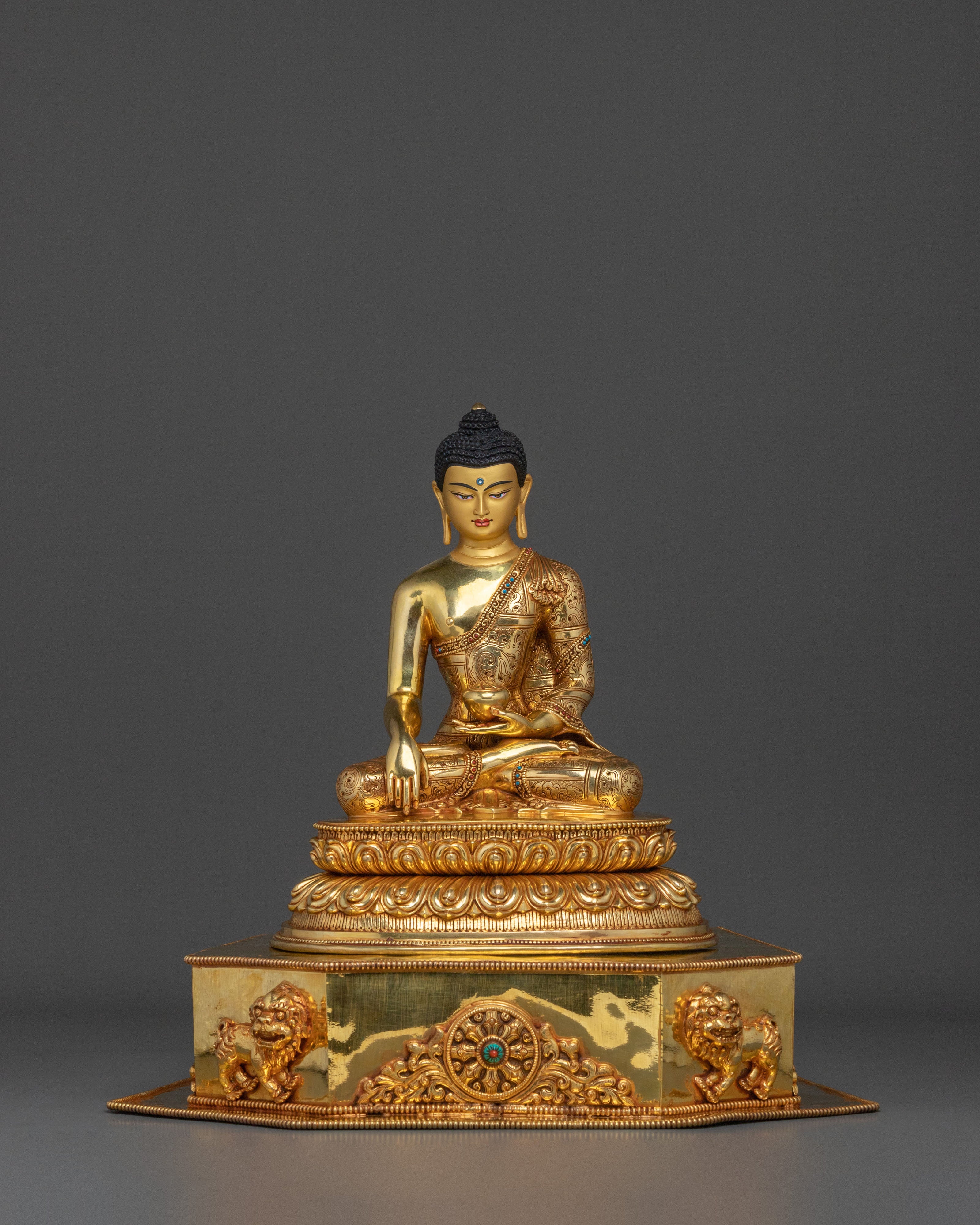 Shakyamuni Buddha Divine Sculpture on Throne