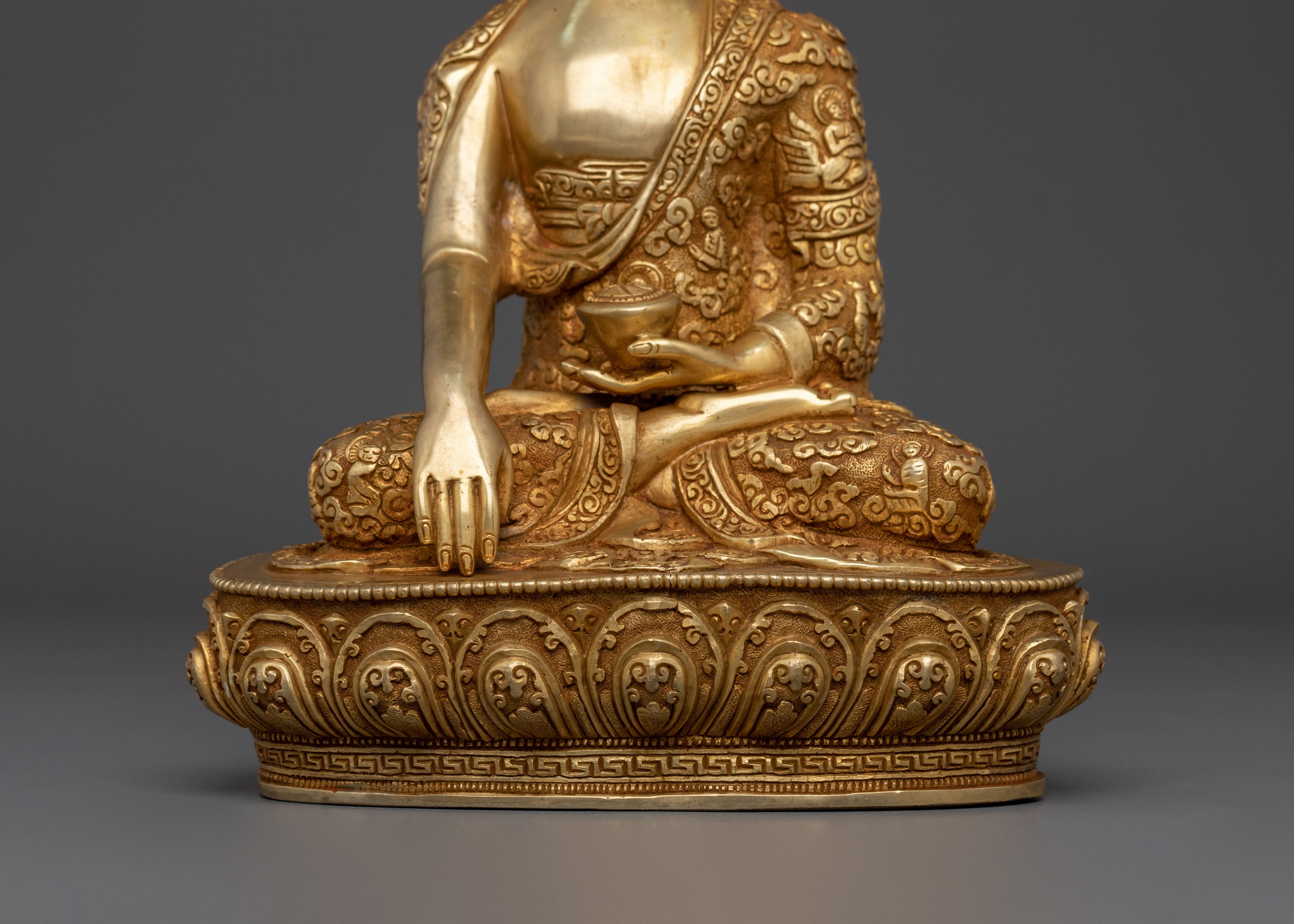 Traditional Shakyamuni Buddha Statue | Historical Buddha