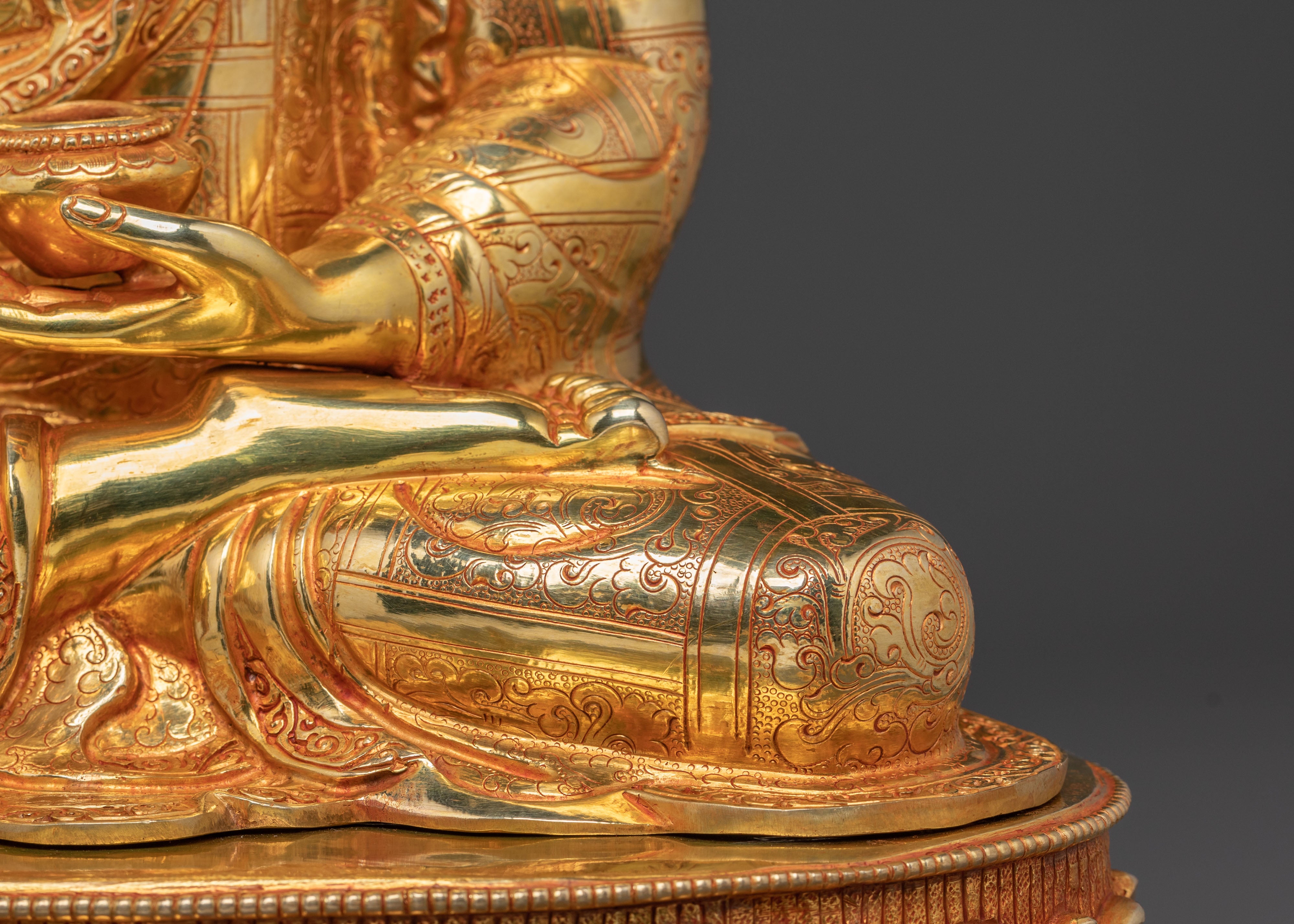 Shakyamuni Buddha Statue | 24K Gold Gilded Icon