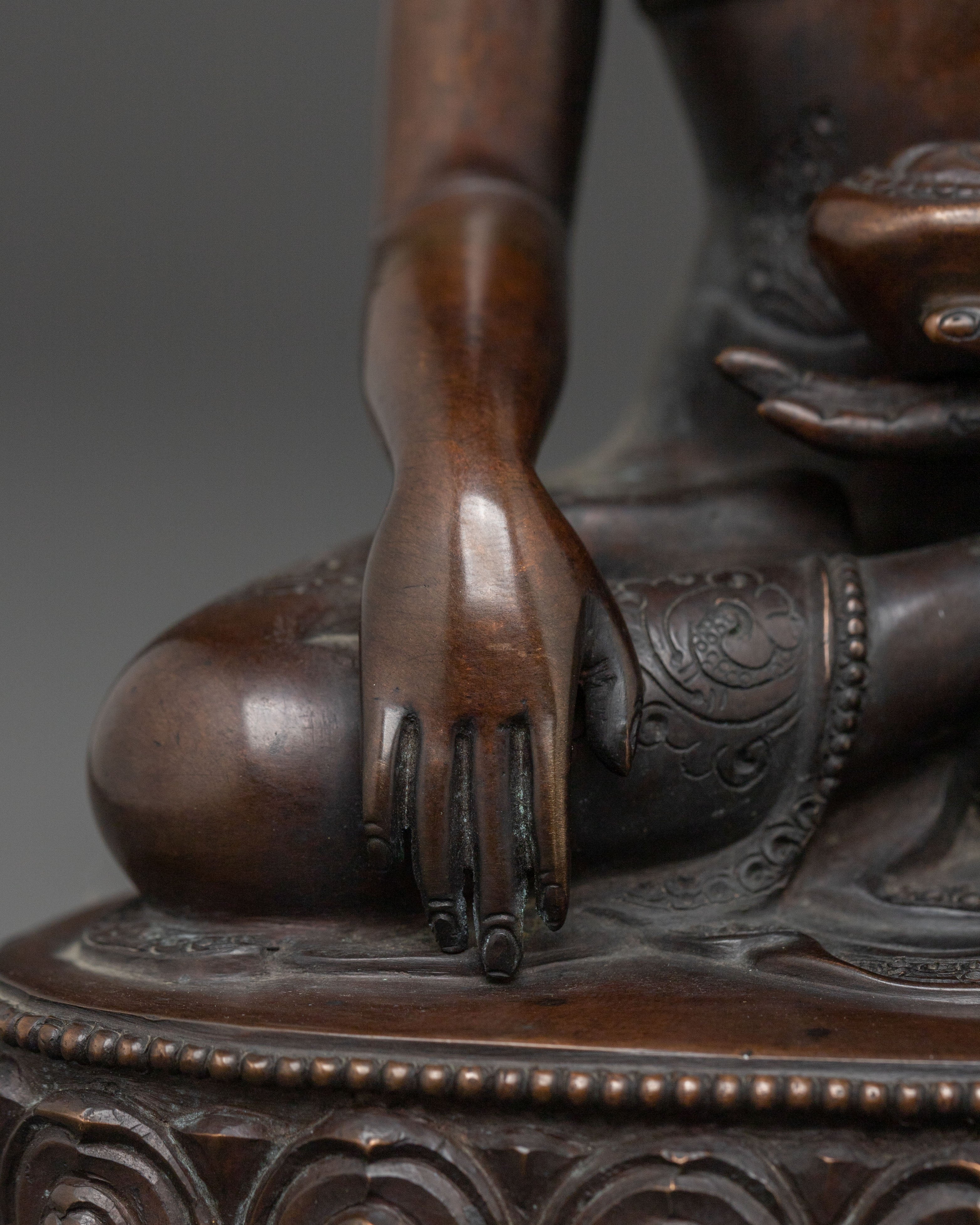 Spiritual Decor Shakyamuni Buddha Statue
