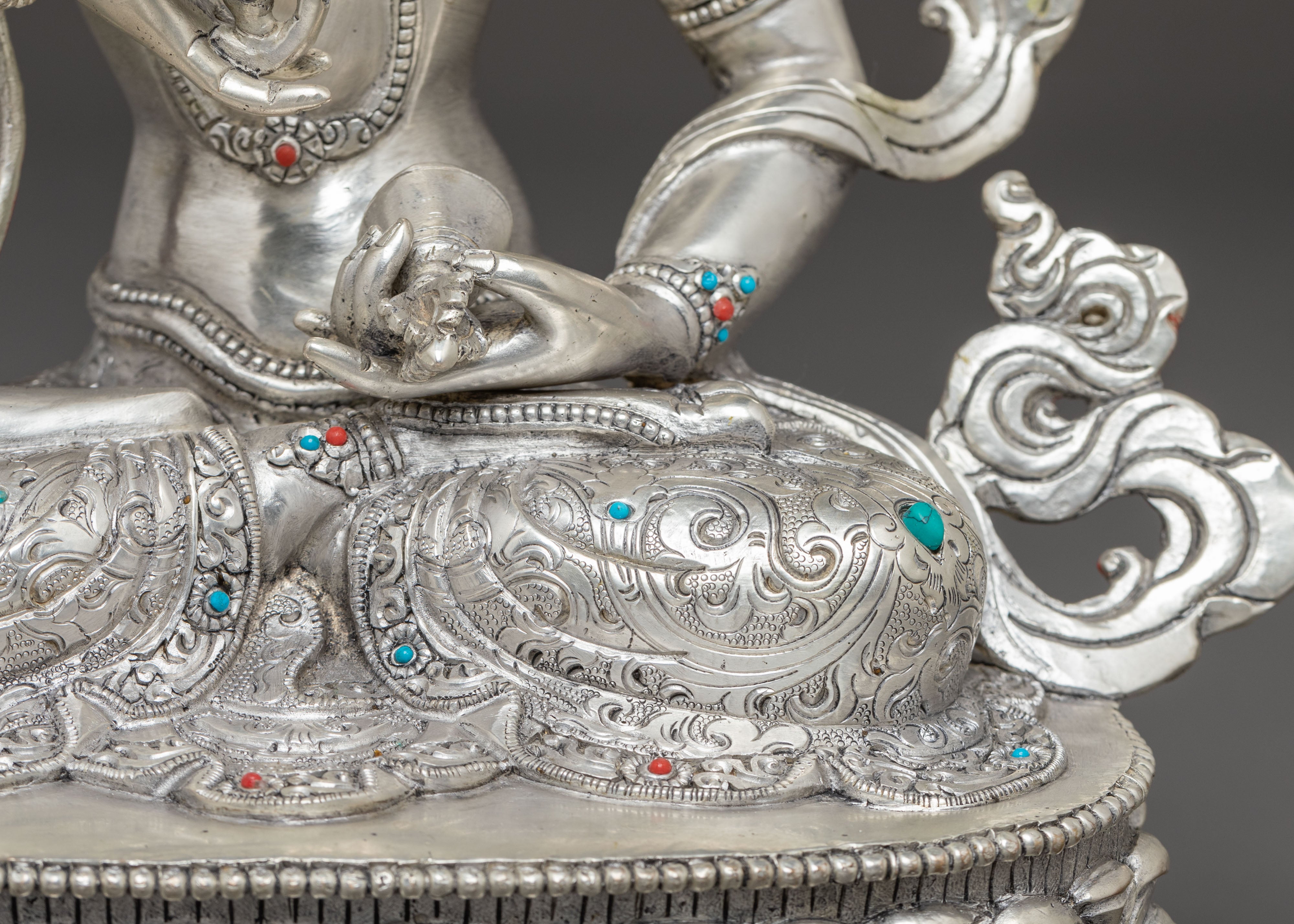 Vajrasattva Statue: The Bodhisattva of Purification