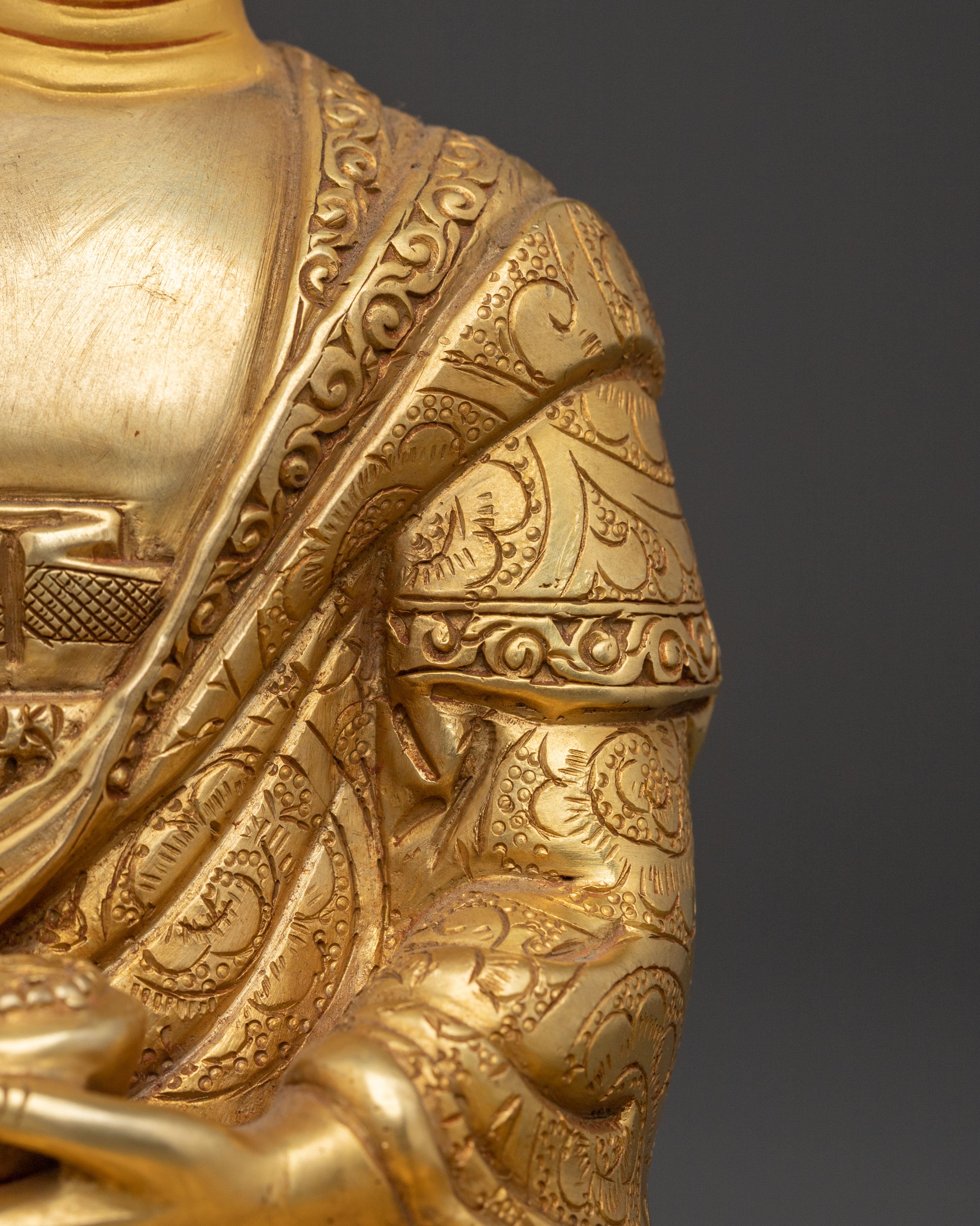 Shakyamuni Buddha Statue | Peaceful Meditation