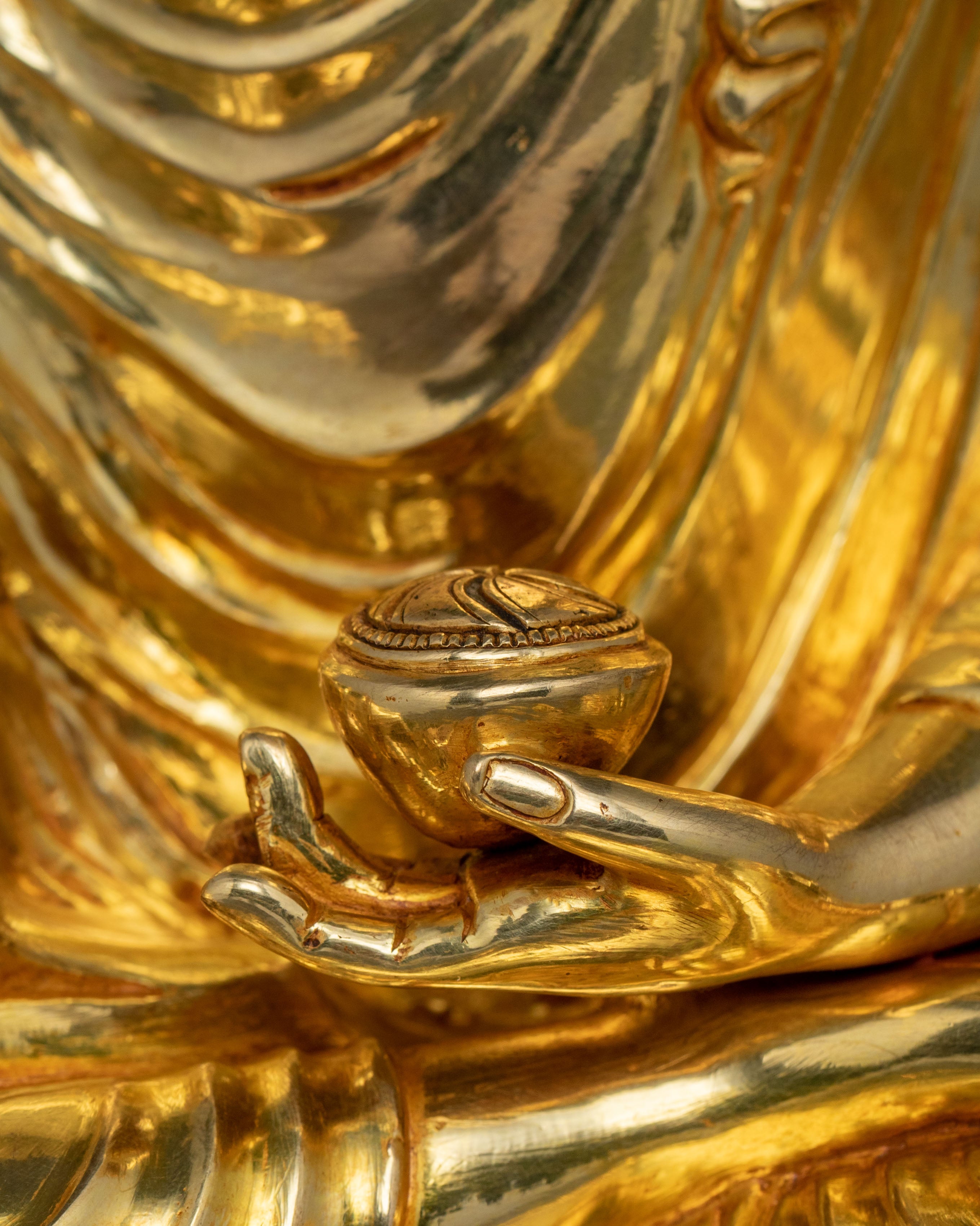 Shakyamuni Buddha On Throne | 24K Gold Glided