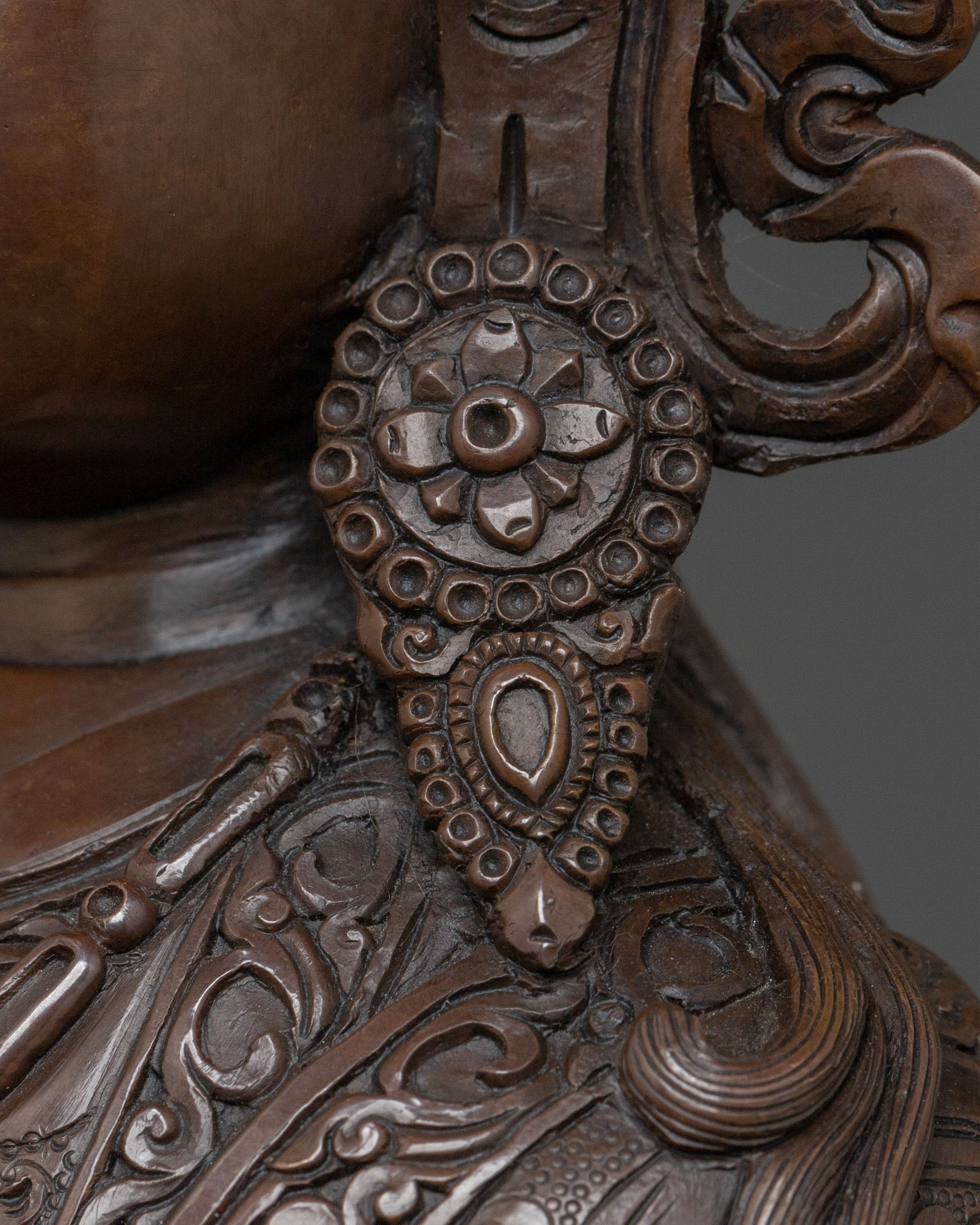 Guru Rinpoche Statue | Symbol of Wisdom