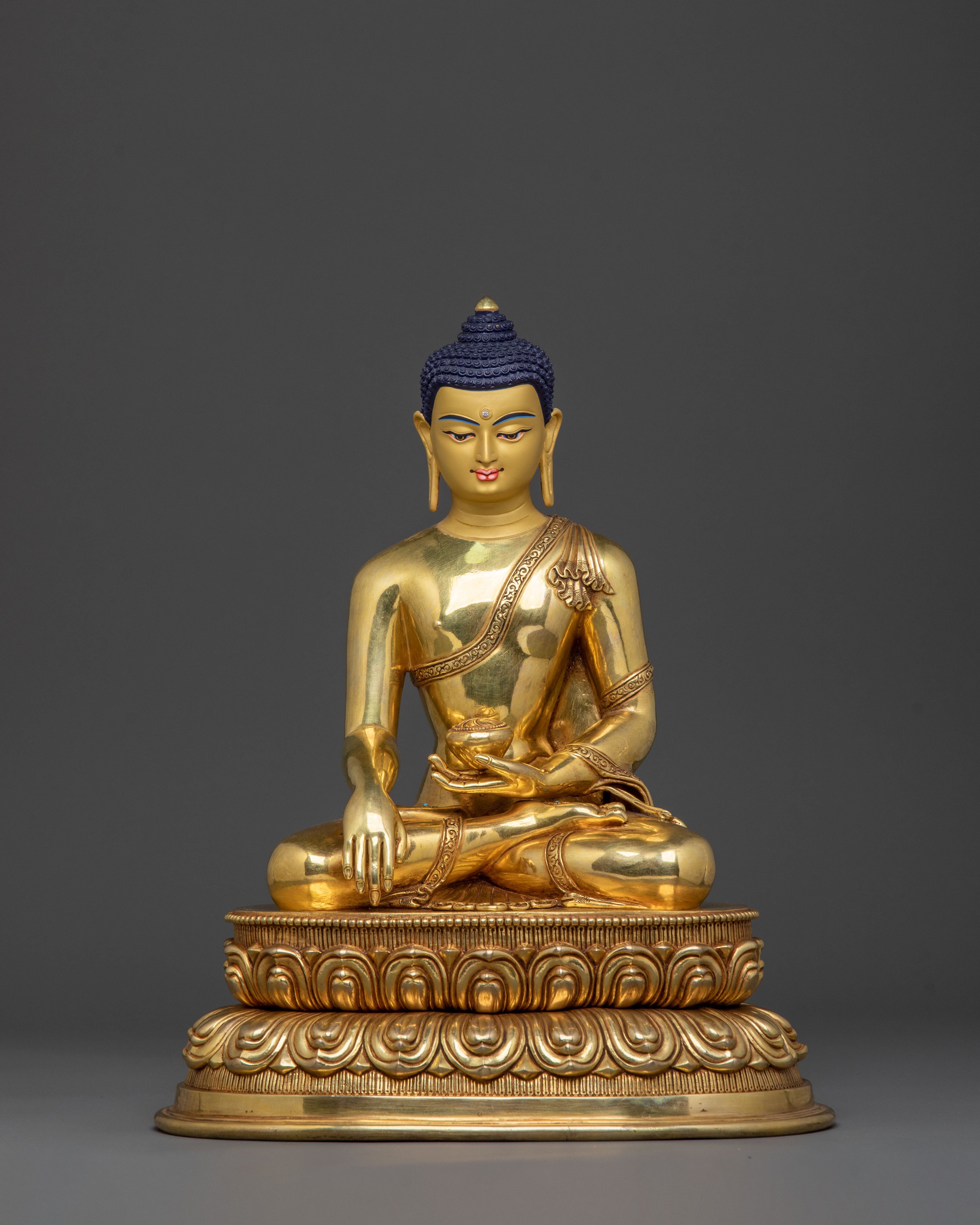 Shakyamuni Buddha Statue Peaceful Awakening