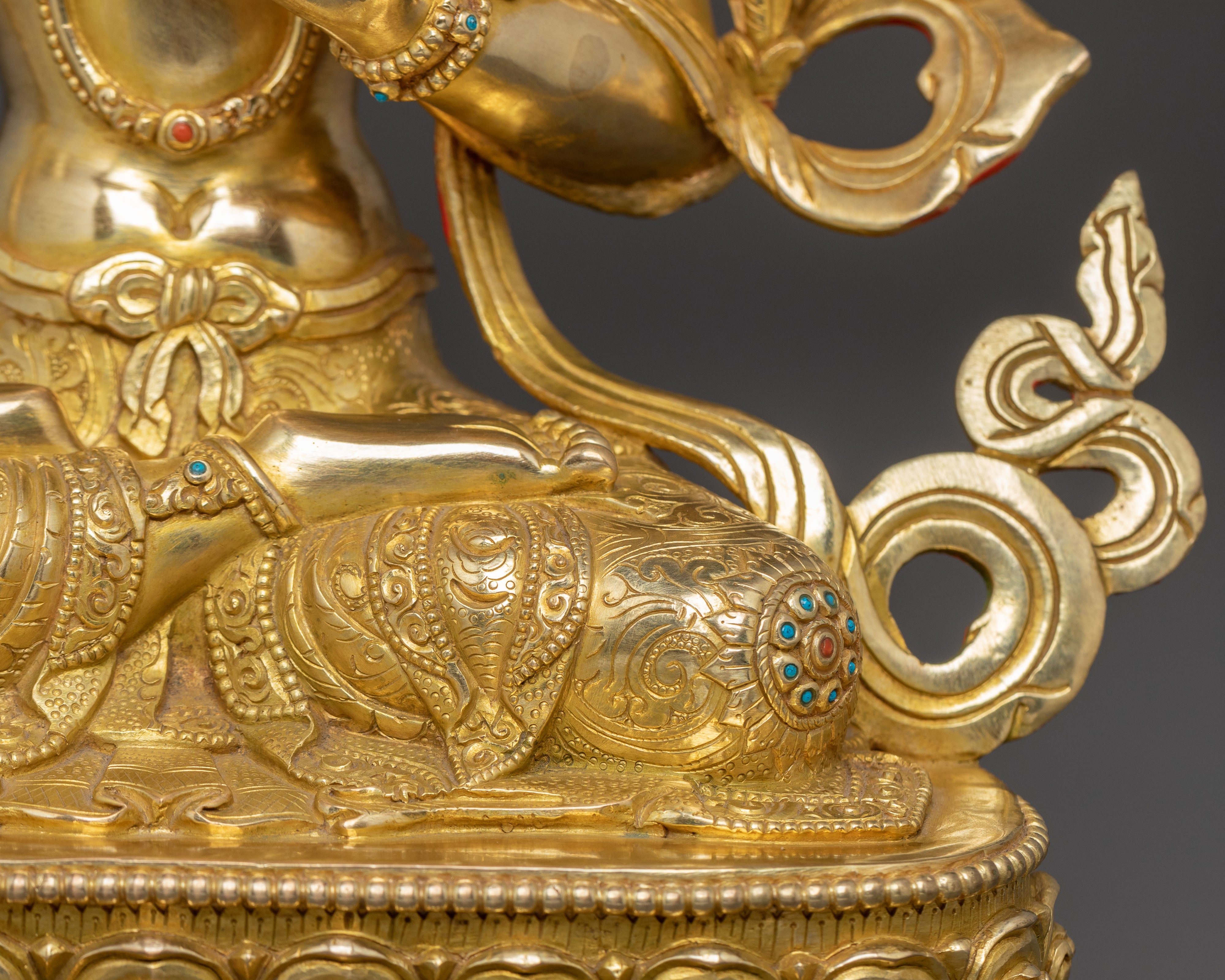 Manjushri Statue: The Power and Wisdom | Spiritual Enlightenment