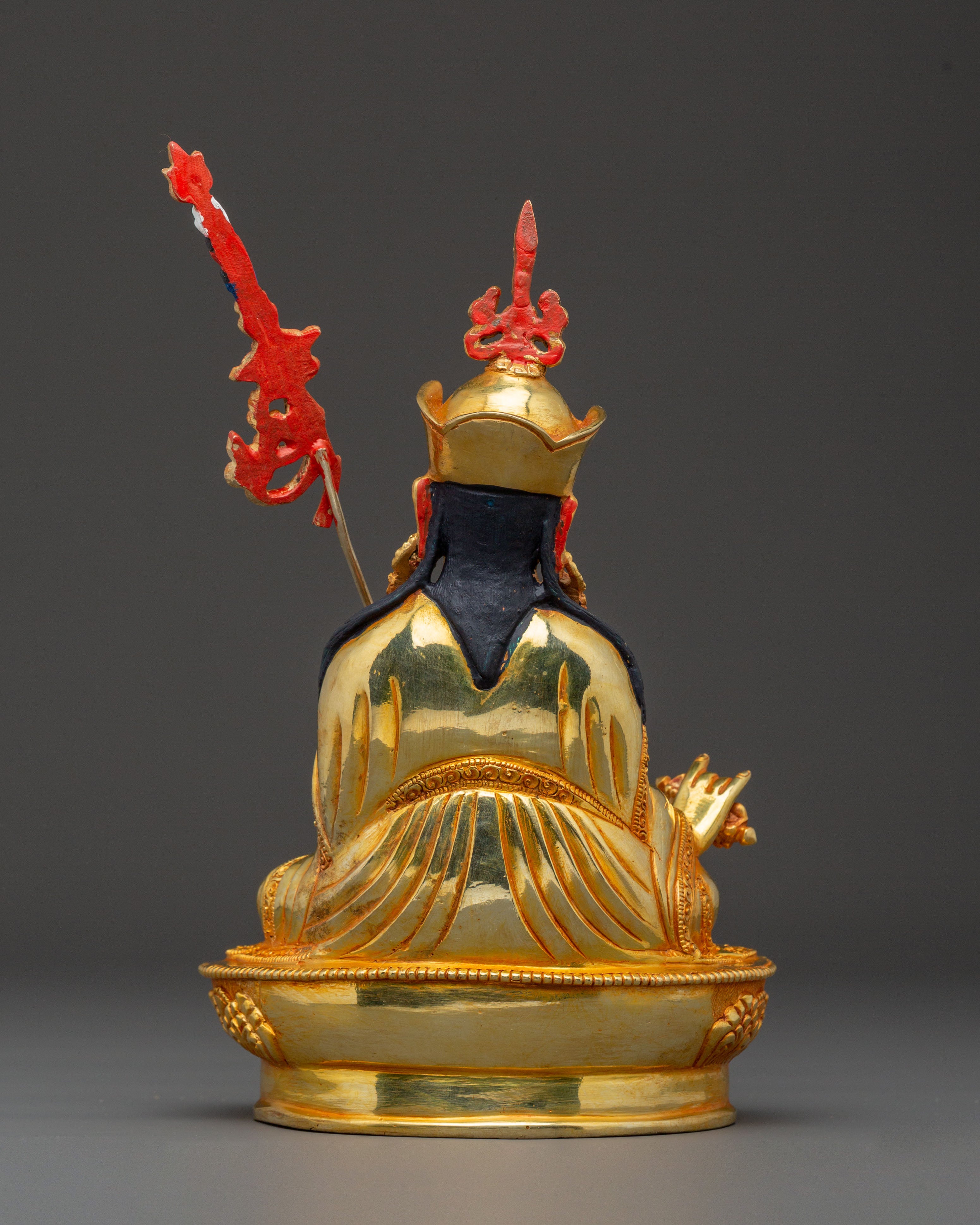 Golden Guru Rinpoche Spiritual Statue – Handcrafted Perfection