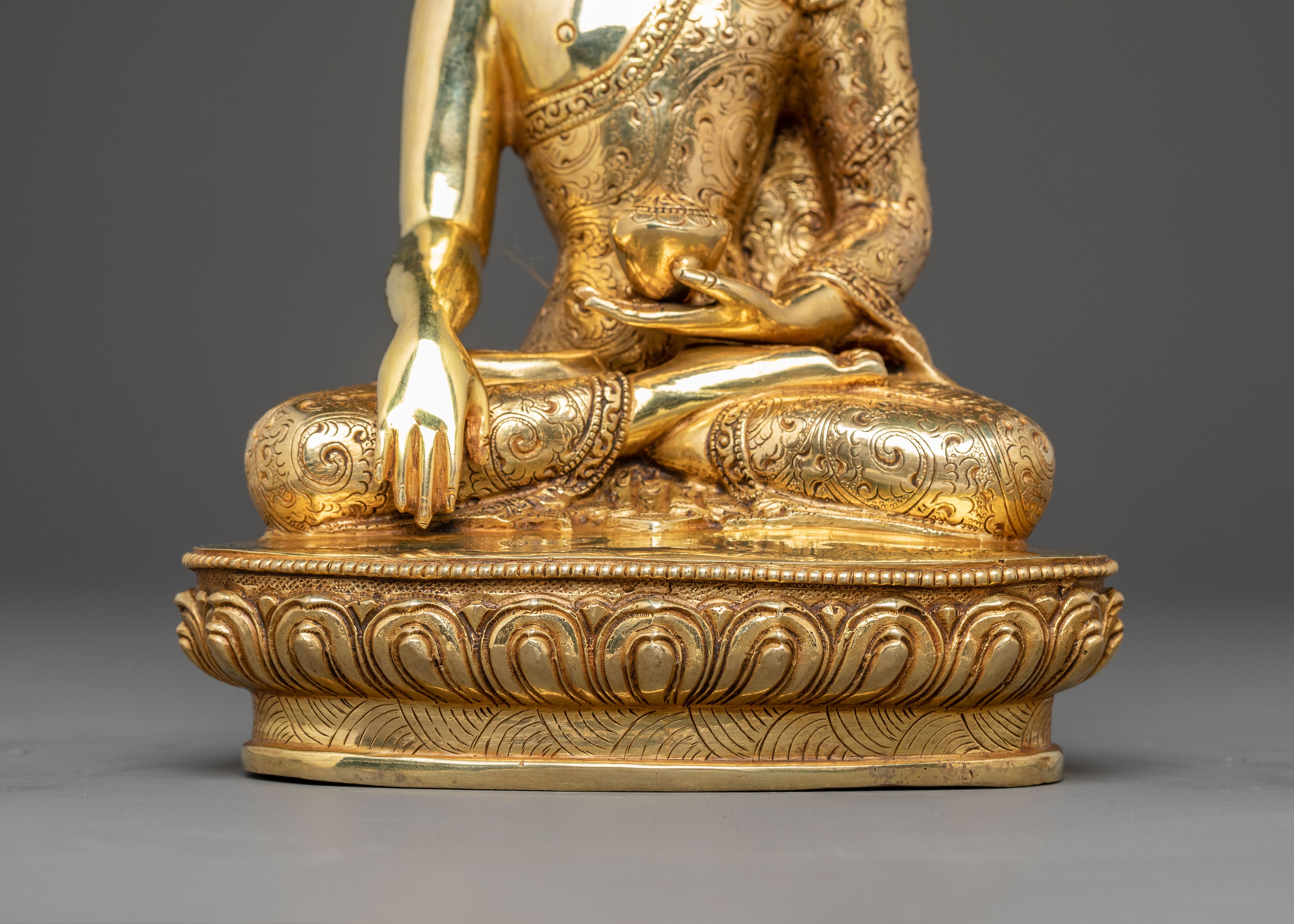 Handmade Gautama Buddha Golden Statue | The Awakened One
