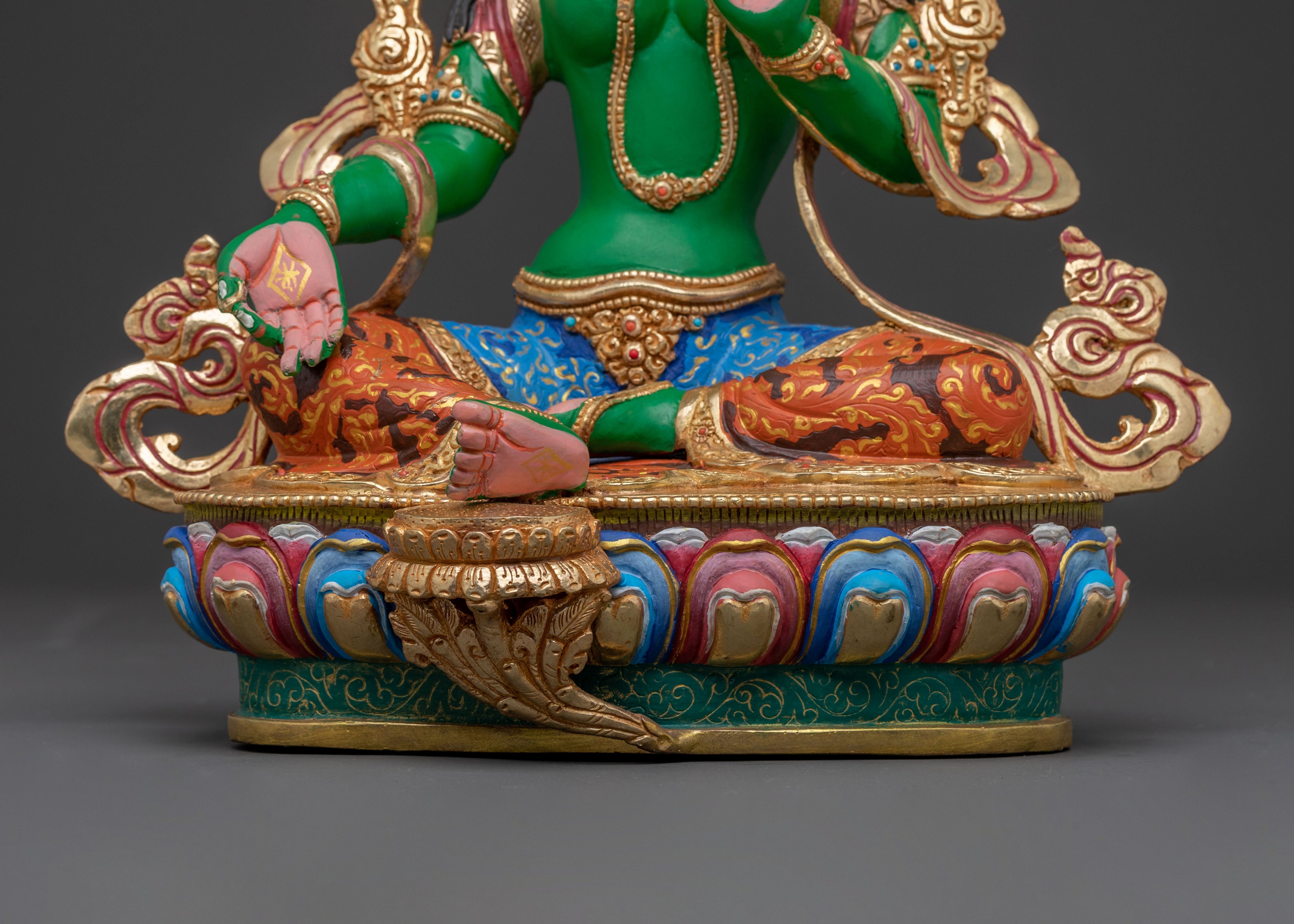 Protector Green Tara Statue – Meditational Decor