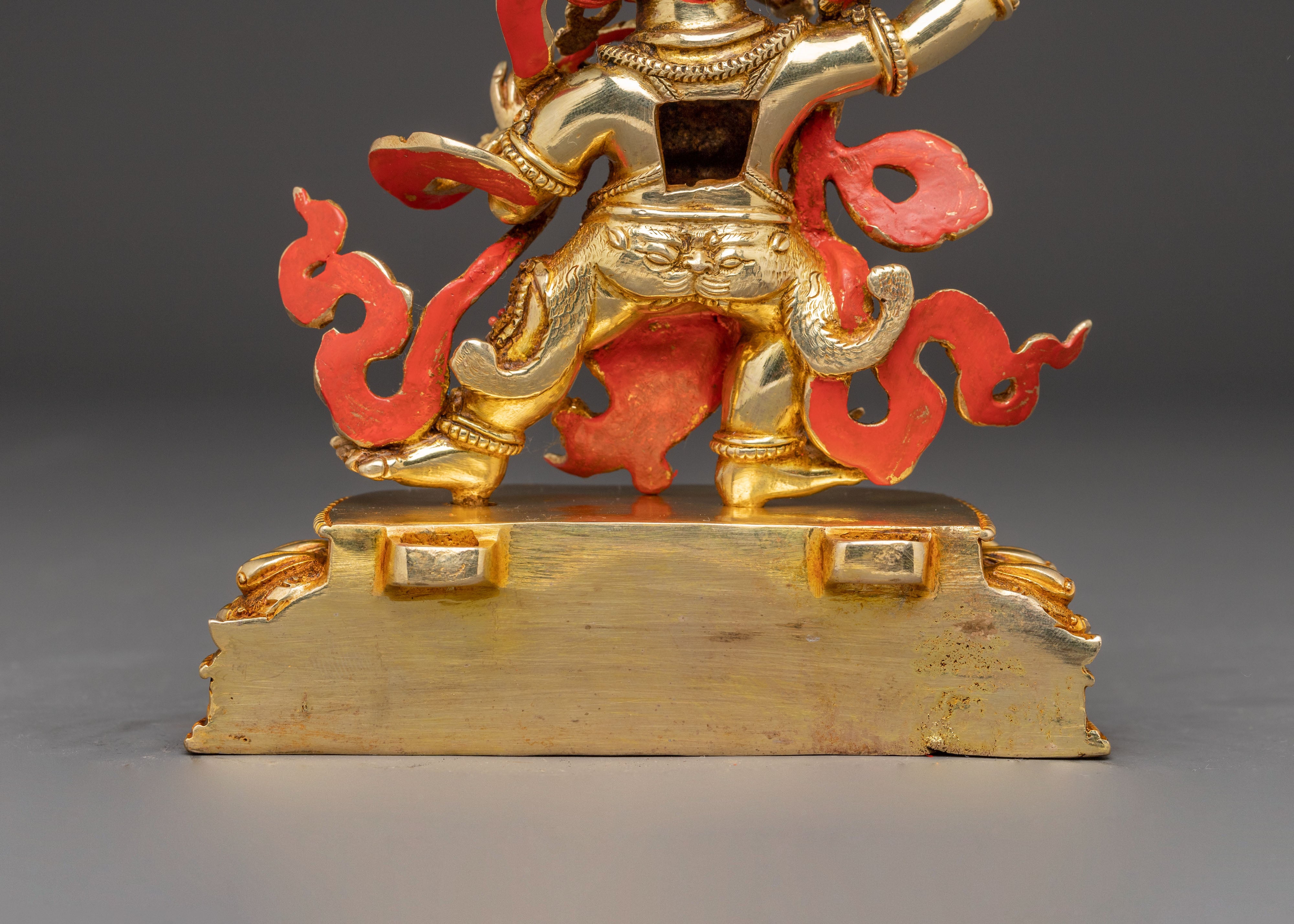 Vajrapani Statue: Protector of All Buddha