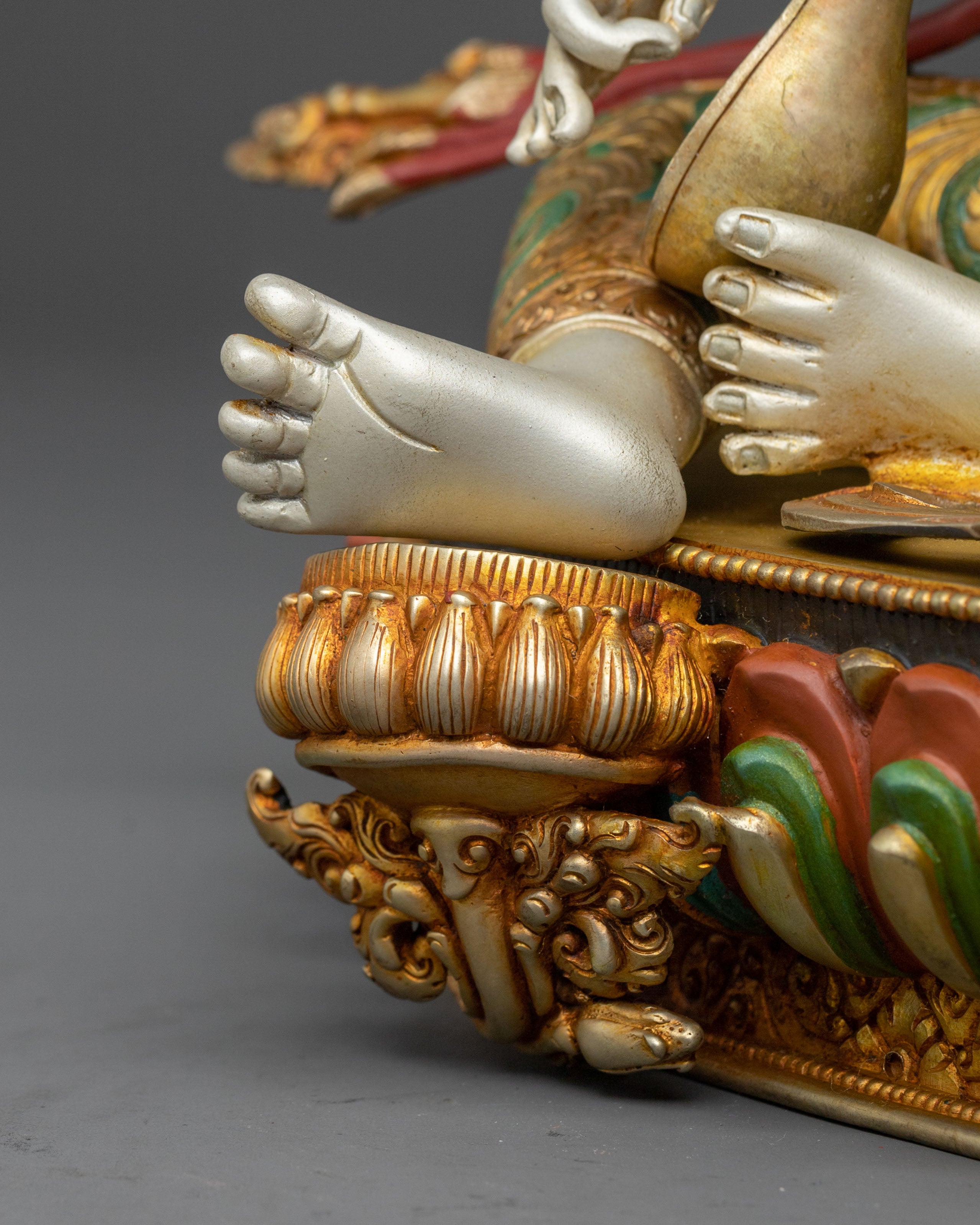 Goddess of Wisdom Saraswati Statue | Divine Hindu Goddess of Knowledge