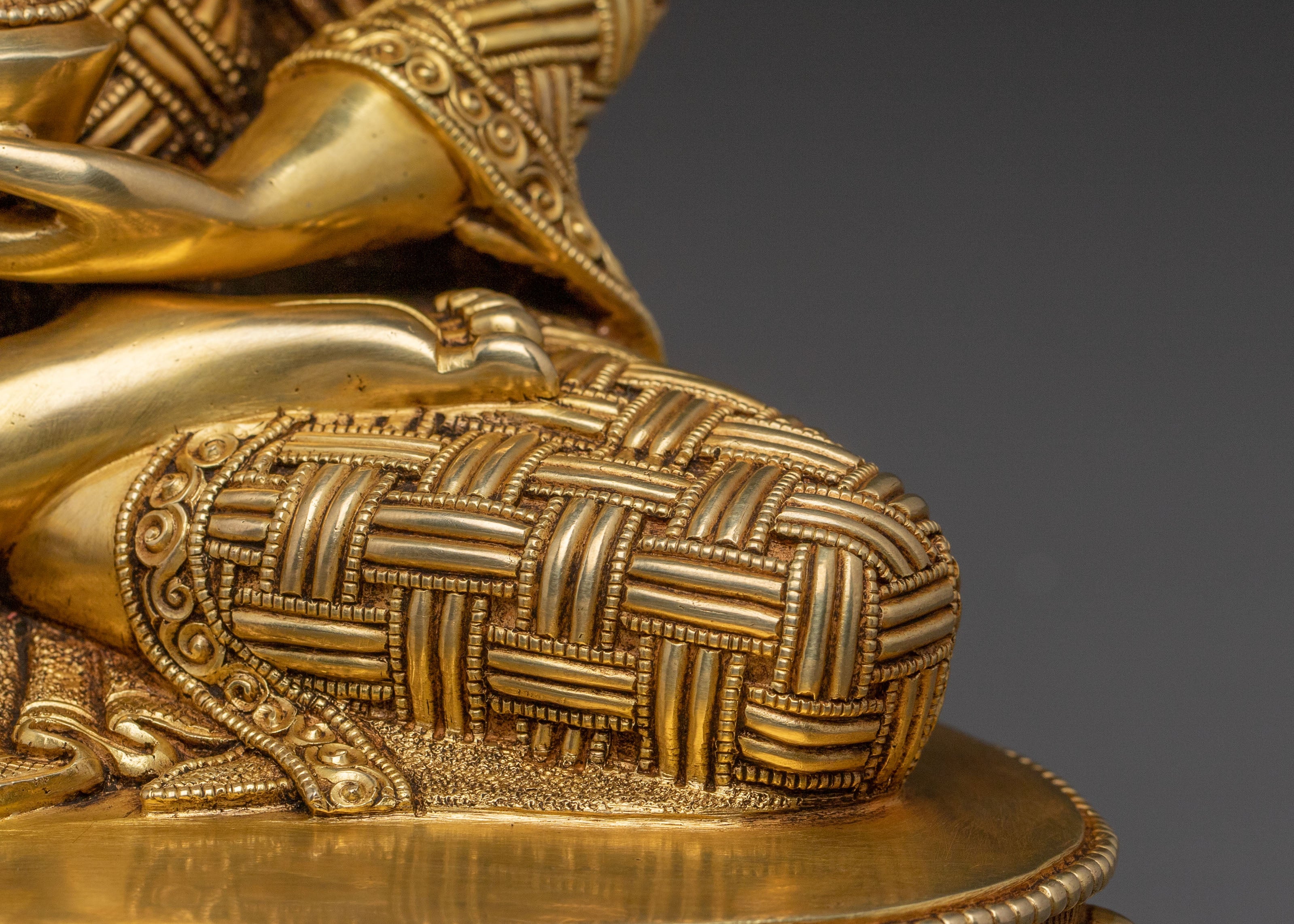 Shakyamuni Buddha Enlightenment Statue for Blessing | 24K Gold Gilded