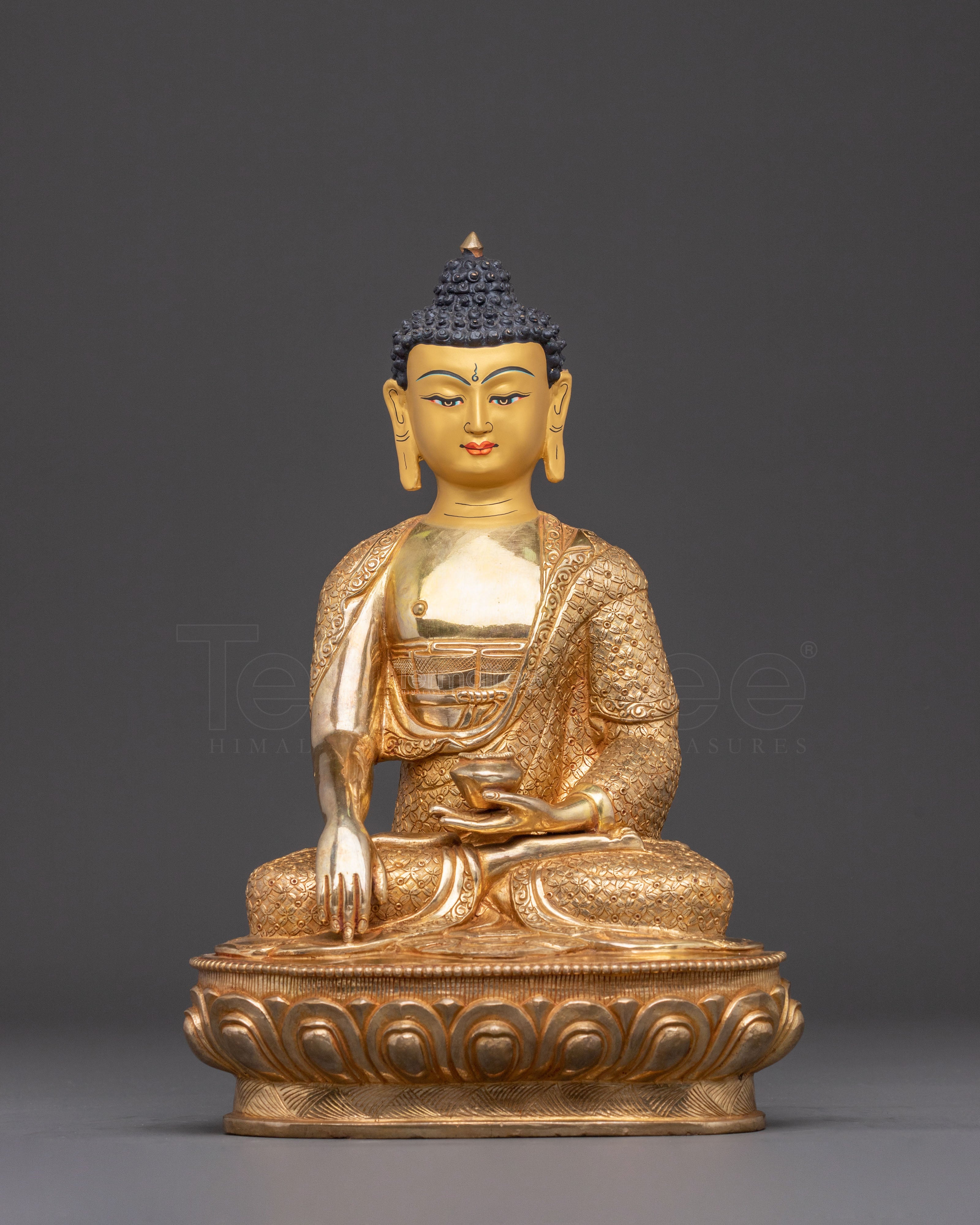 Shakyamuni Buddha Buddhist Statue: 24K Gold Gilded Statue