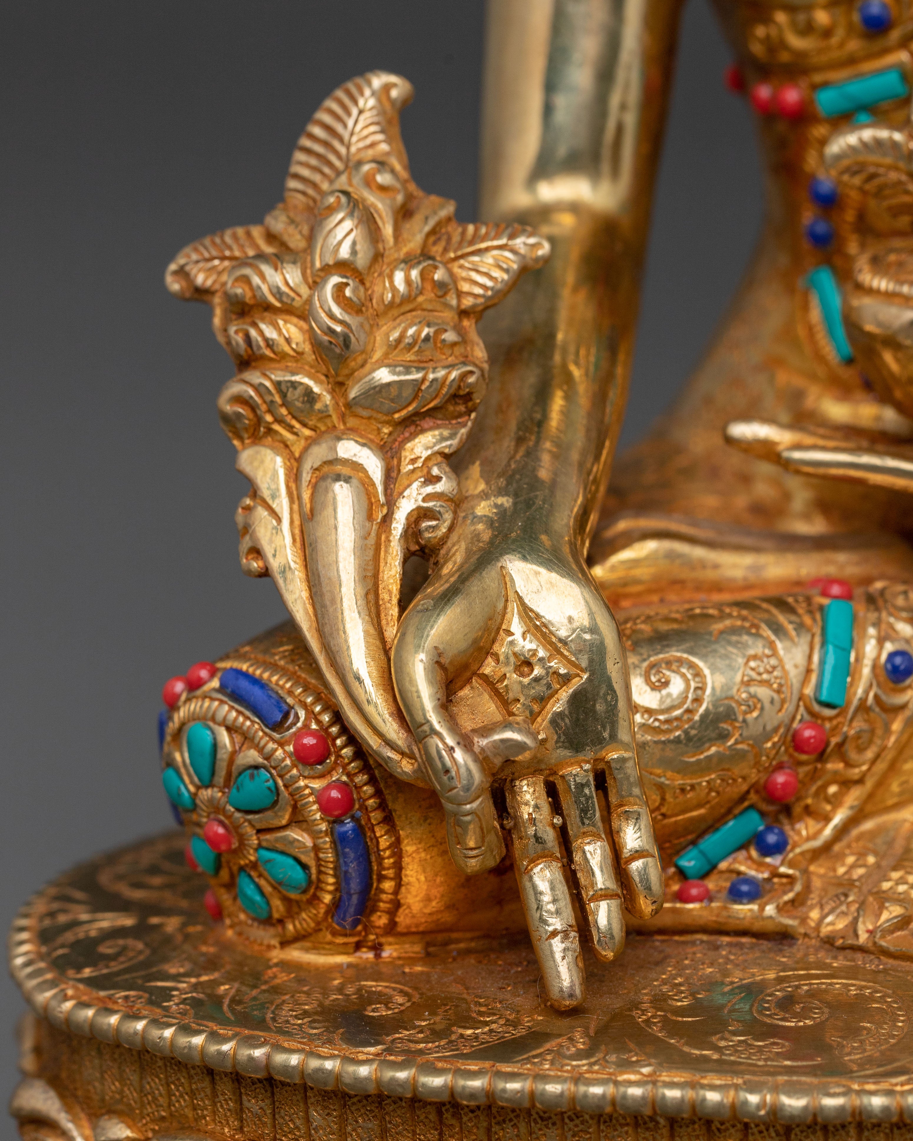 Medicine Buddha Statue: Health Blessing Figurine