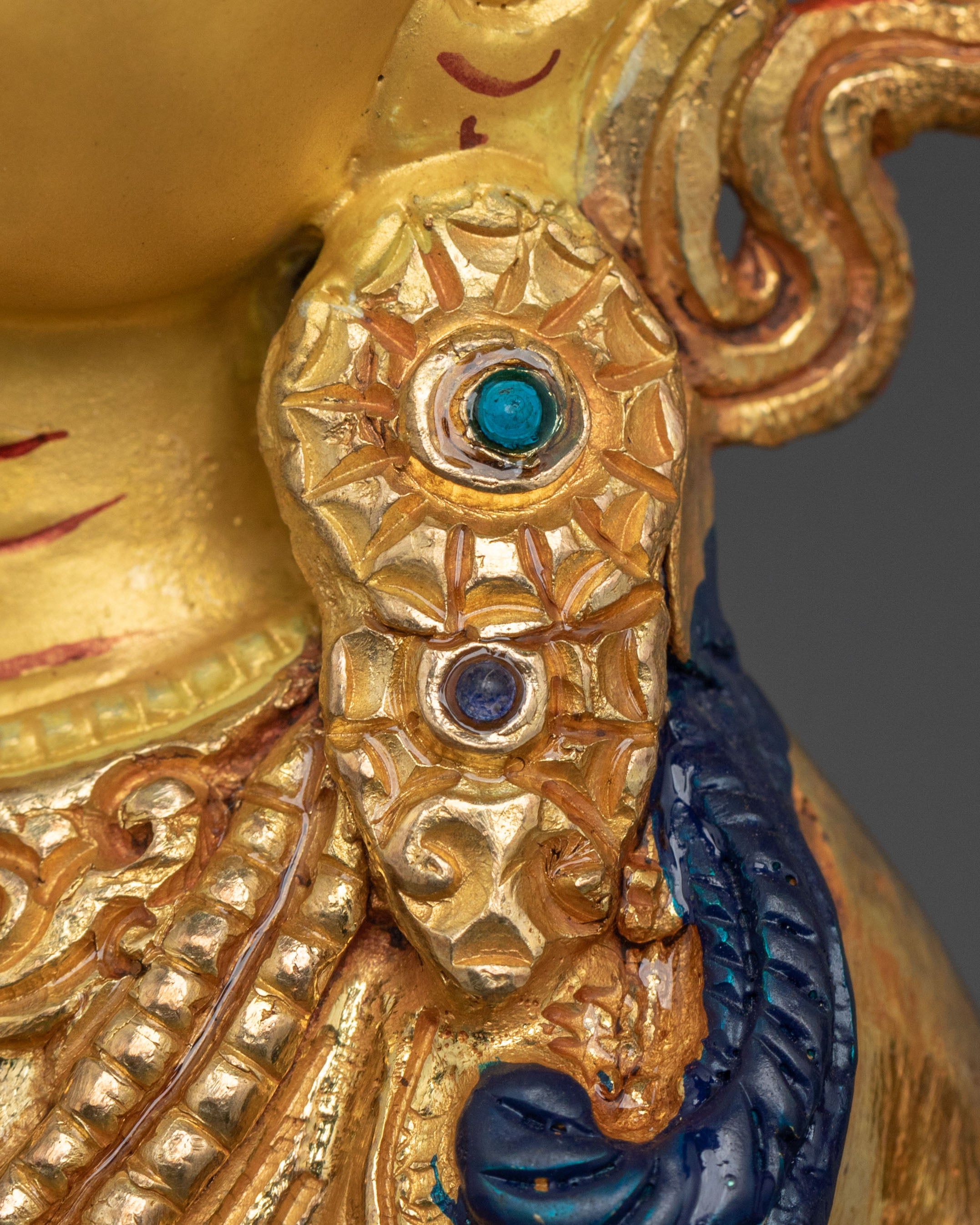Chenrezig Statue | Symbol of Divine Compassion