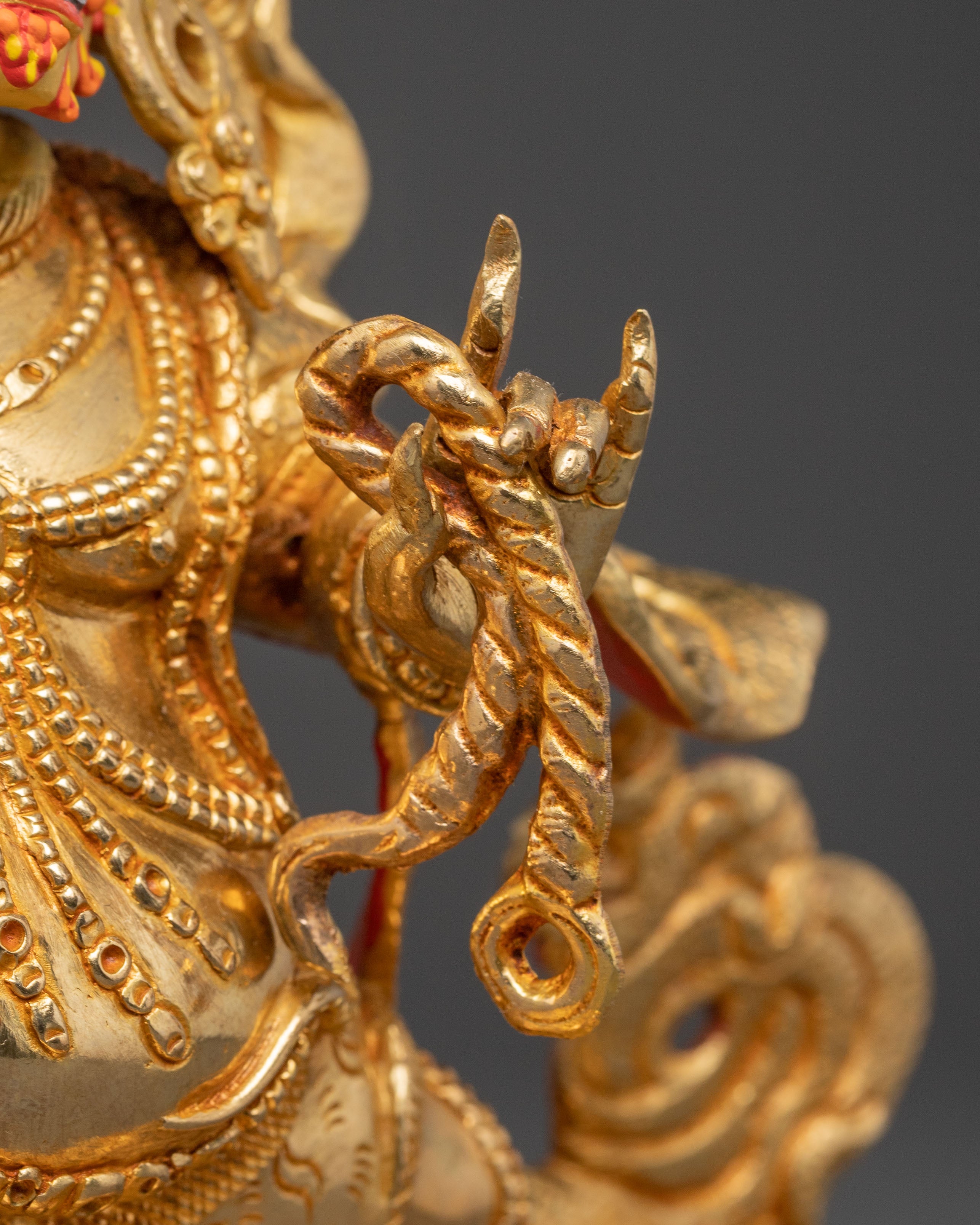 Handcrafted Vajrapani Statue: Protector of All Buddhas