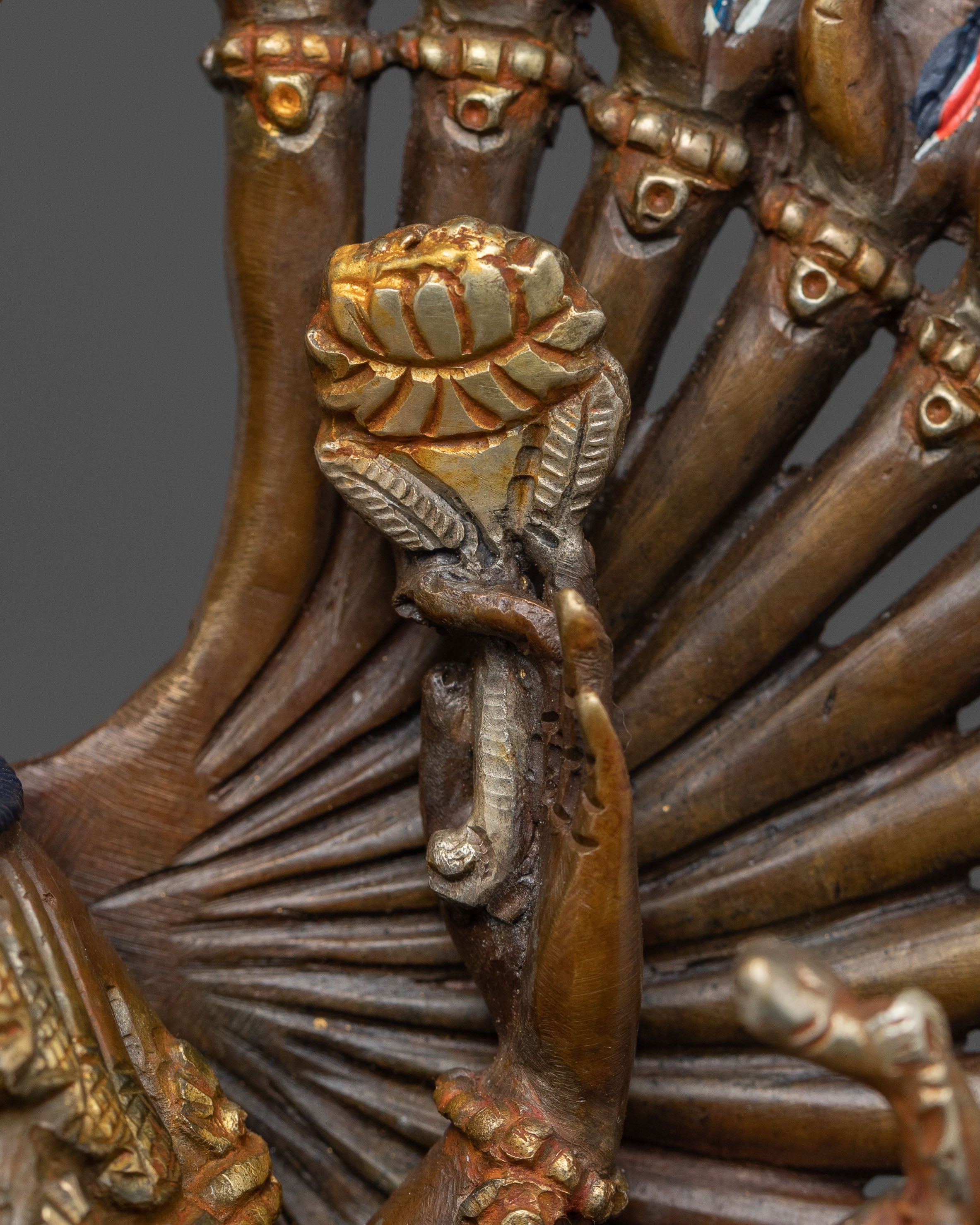 1000 Armed Chenrezig Statue | Divine Form