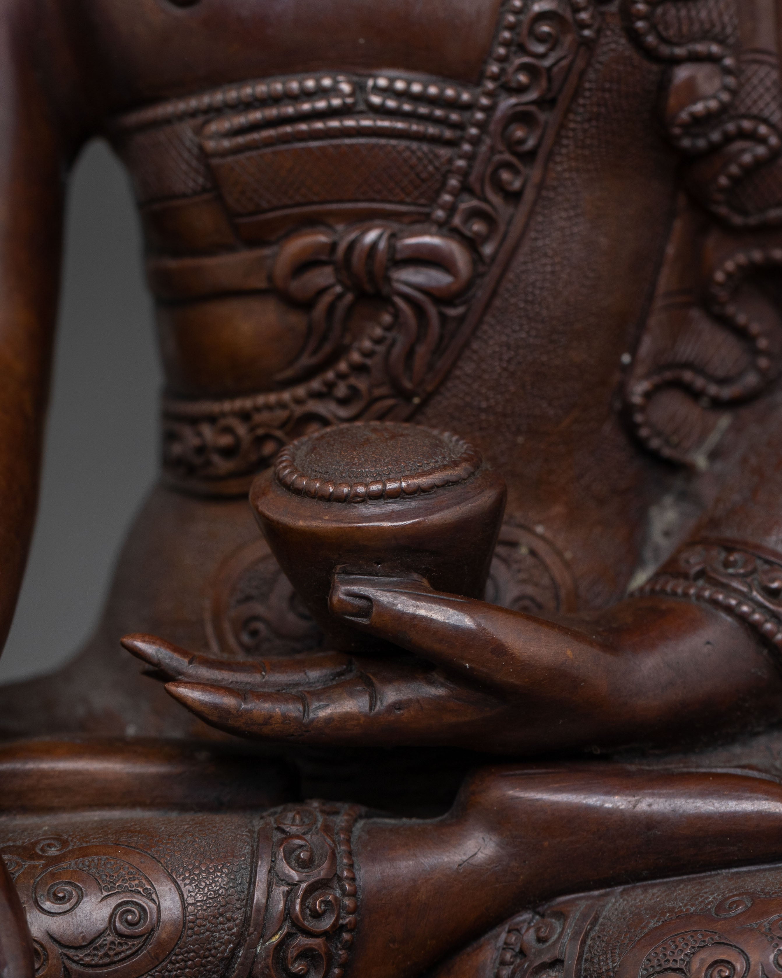 Traditional Buddha Shakyamuni Statue | Tibetan Enlightened Buddha Sculpture