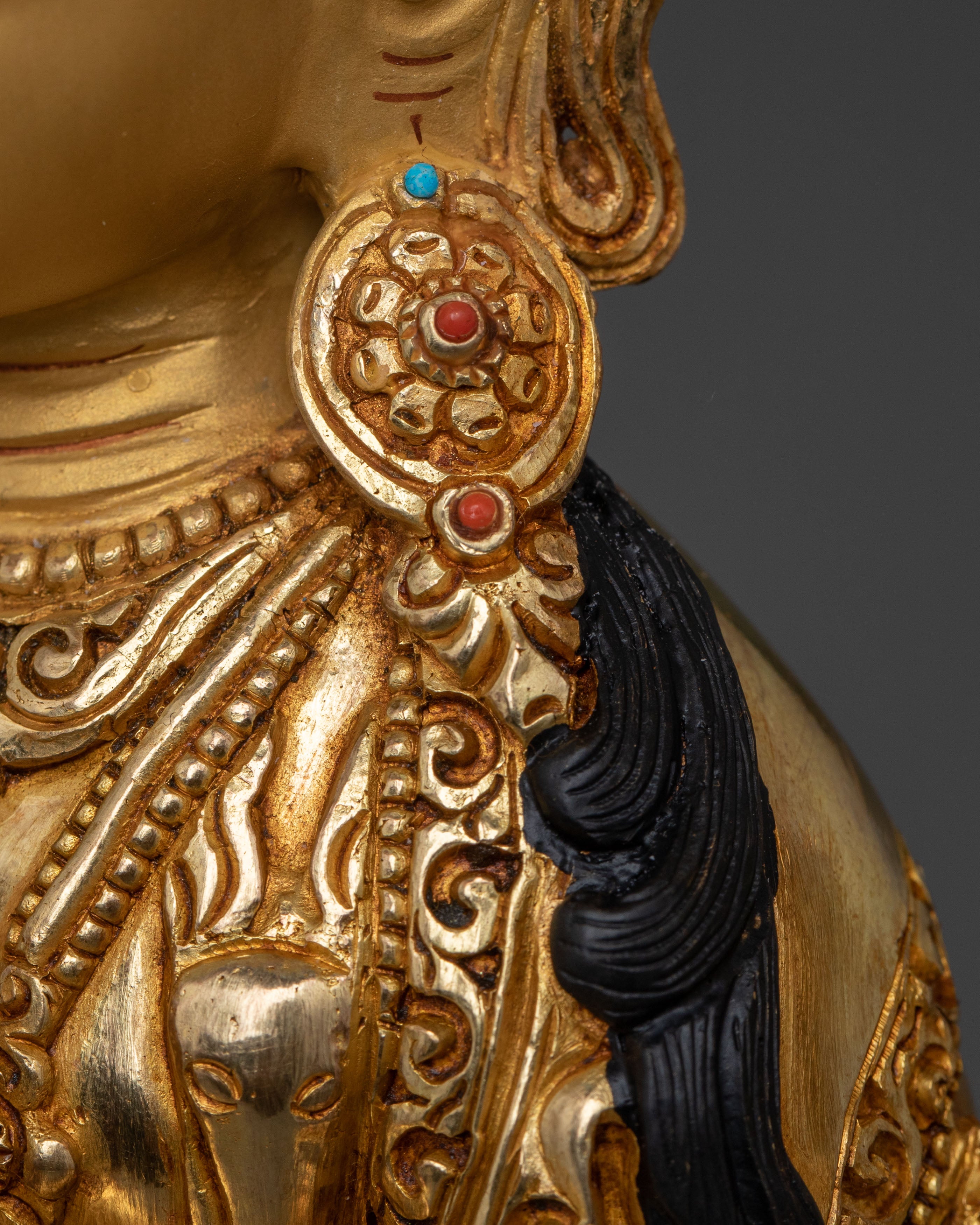 Avalokitesvara Statue | Symbol of Infinite Compassion