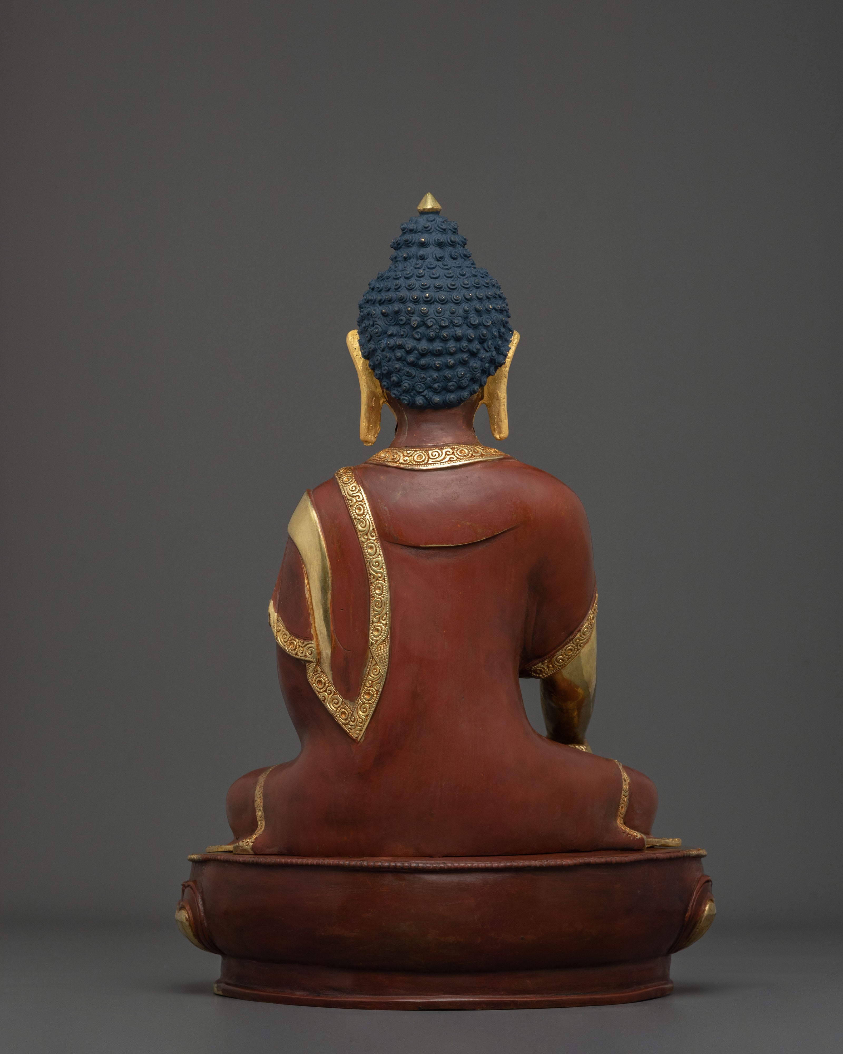 Serene Shakyamuni Buddha Sculpture for Meditation