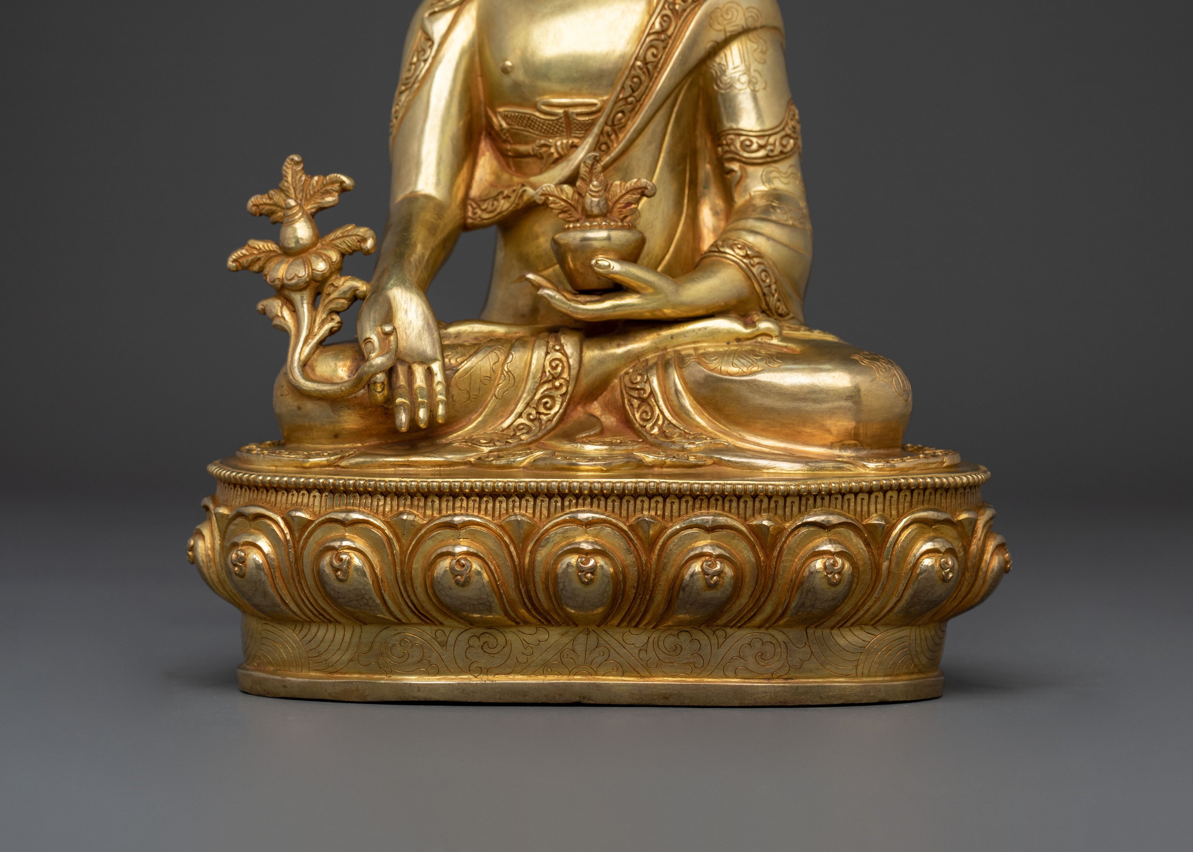 Medicine Buddha Statue of Healing Light | Traditional Buddhist Sculpture