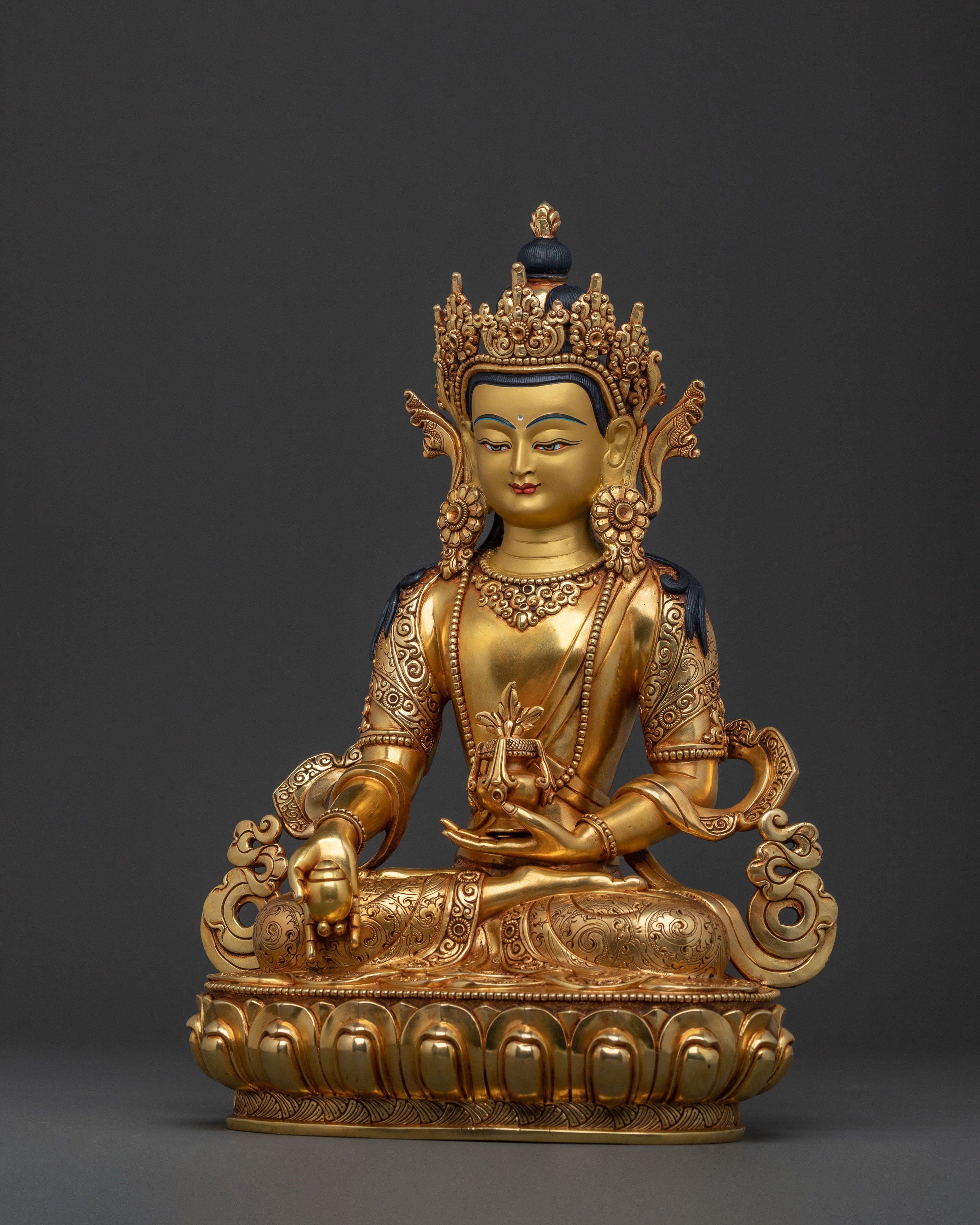 Kshitigarbha Bodhisattva Altar Statue: Spiritual Decor