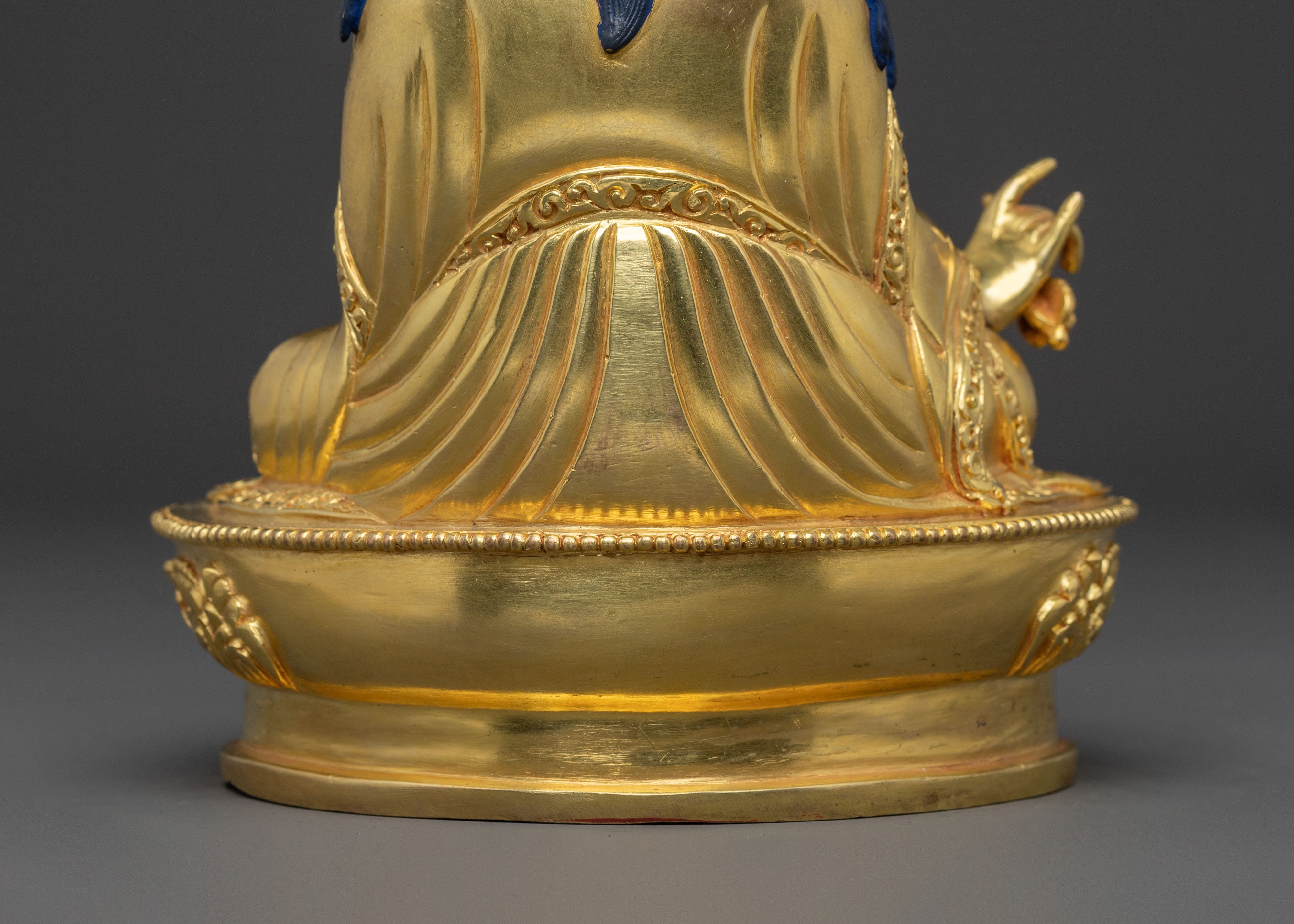 Guru Rinpoche Statue: Sacred Wisdom