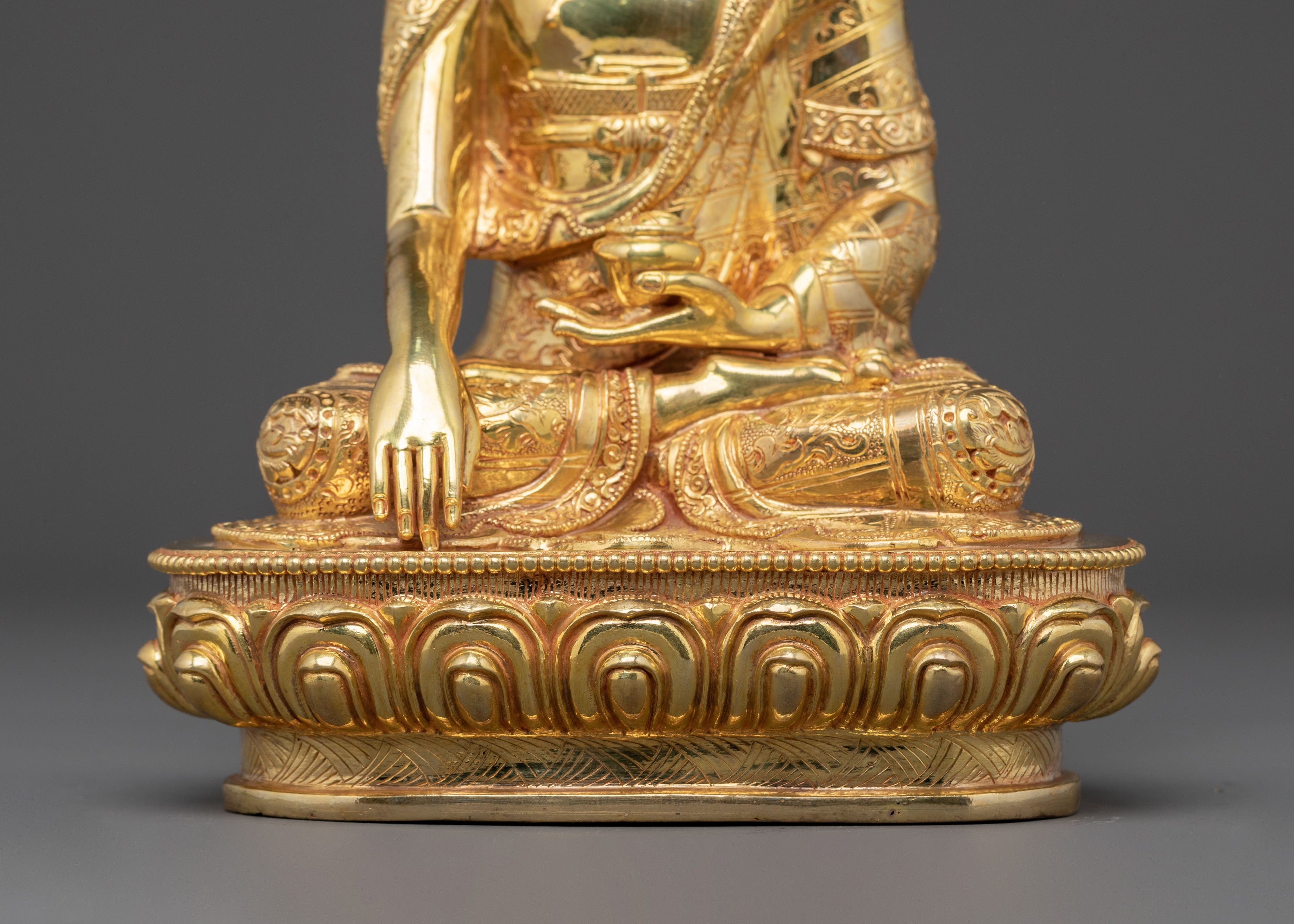 Founder Buddha: Shakyamuni Sculpture | Meditation Altar Decor