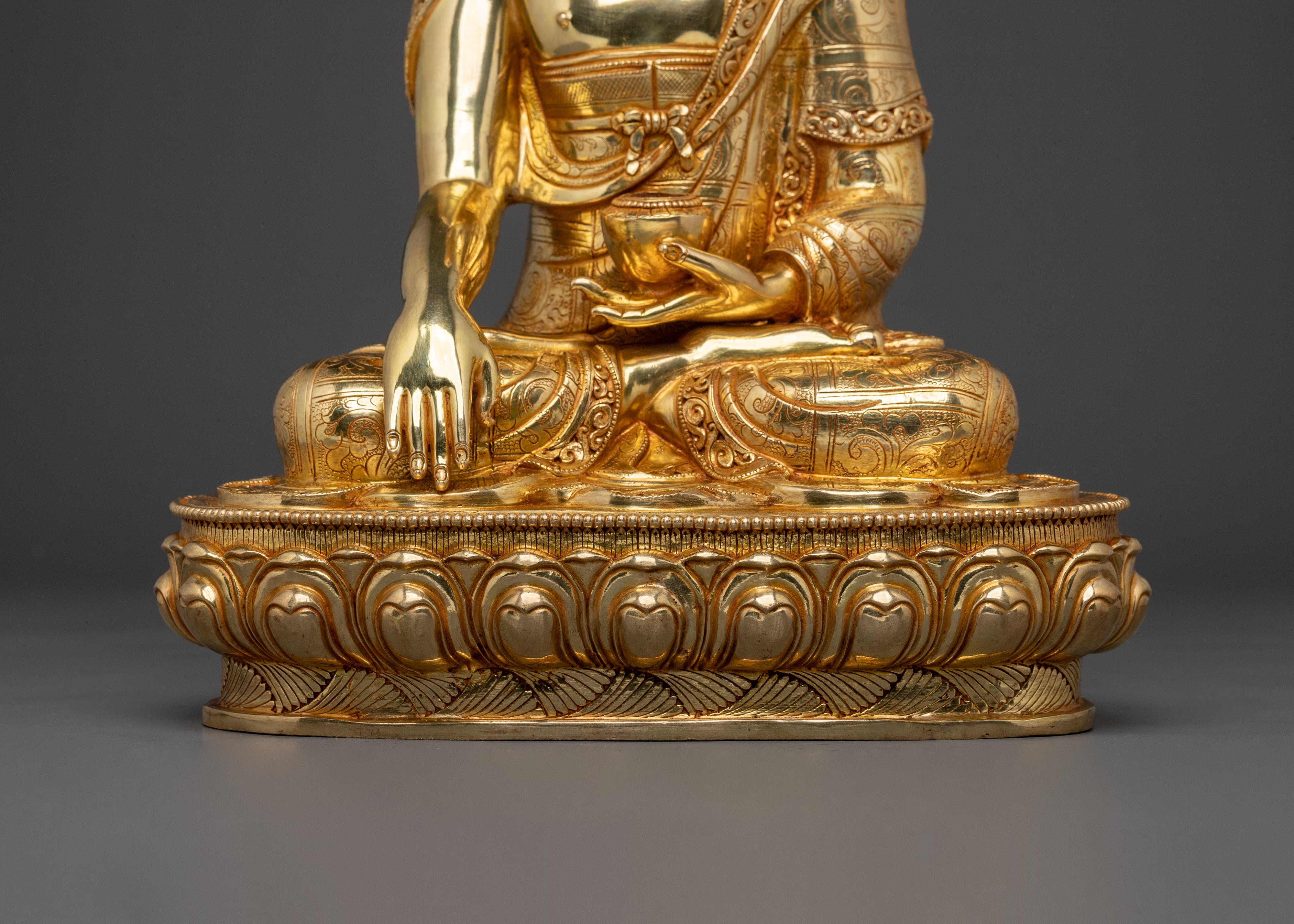 Awakened Master Shakyamuni Buddha Statue | Symbol of Perfect Enlightenment