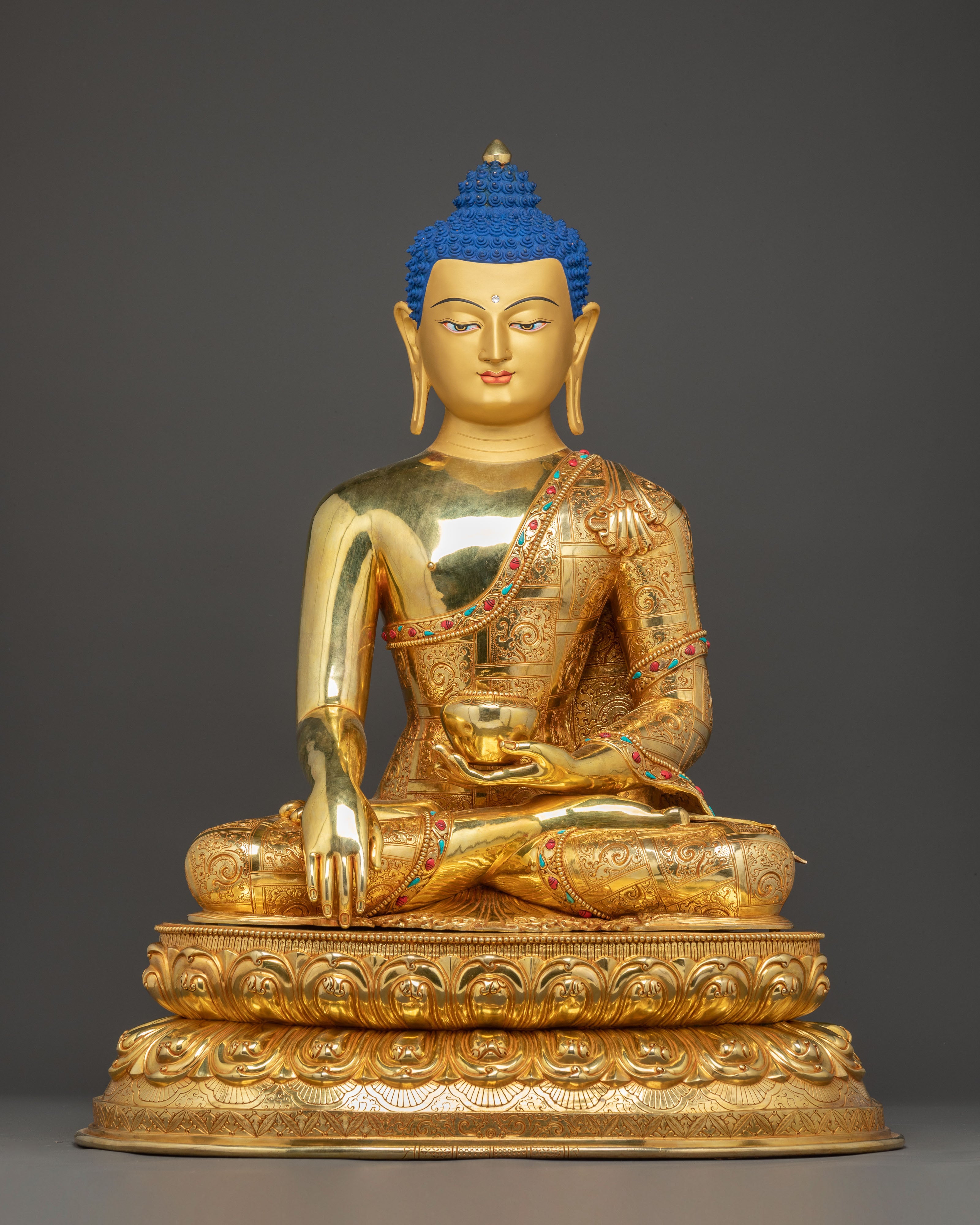 Luxurious Golden Shakyamuni Buddha Statue with 24K Gold Gilding and Intricate Carving