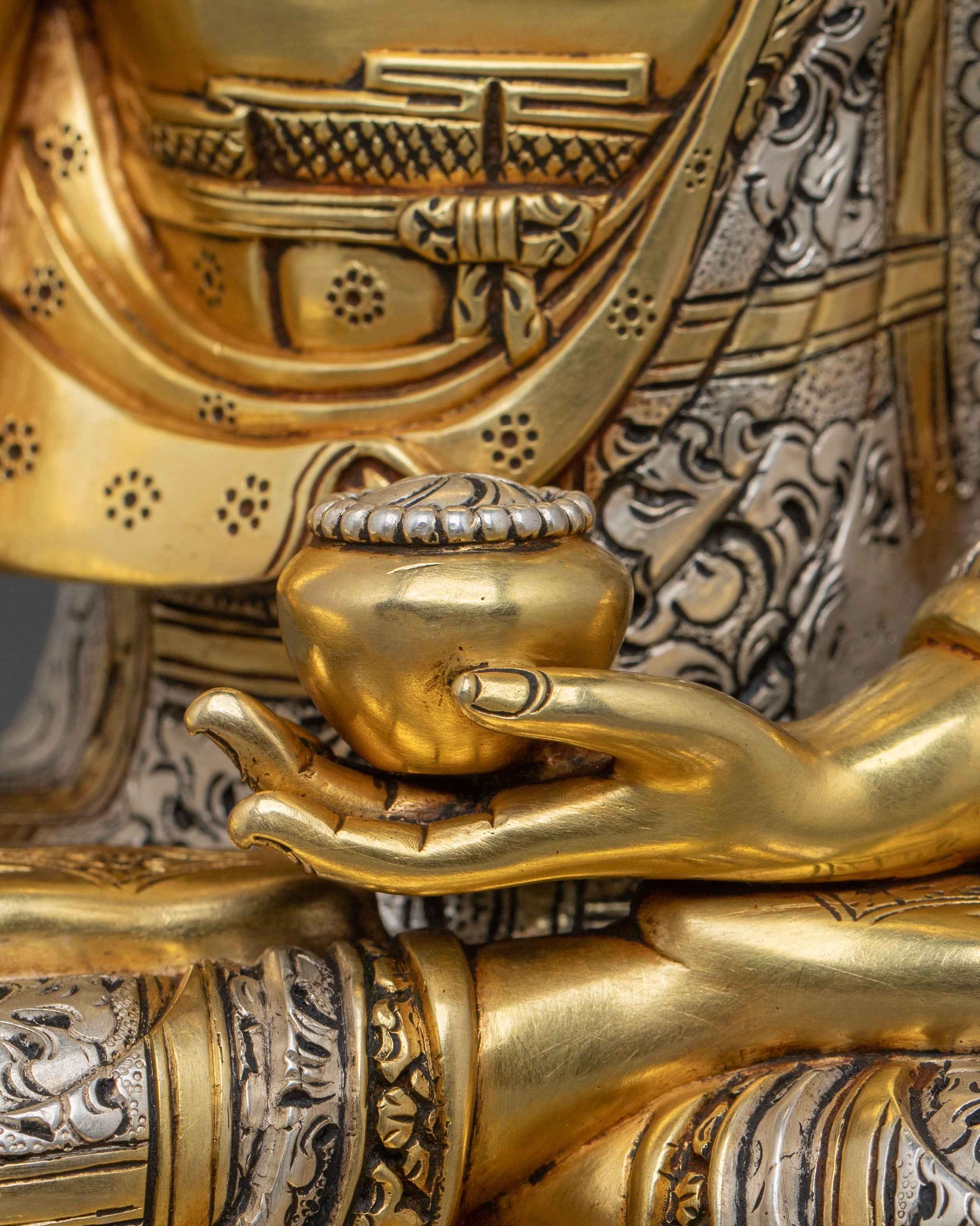Nepalese Shakyamuni Buddha Meditation Statue