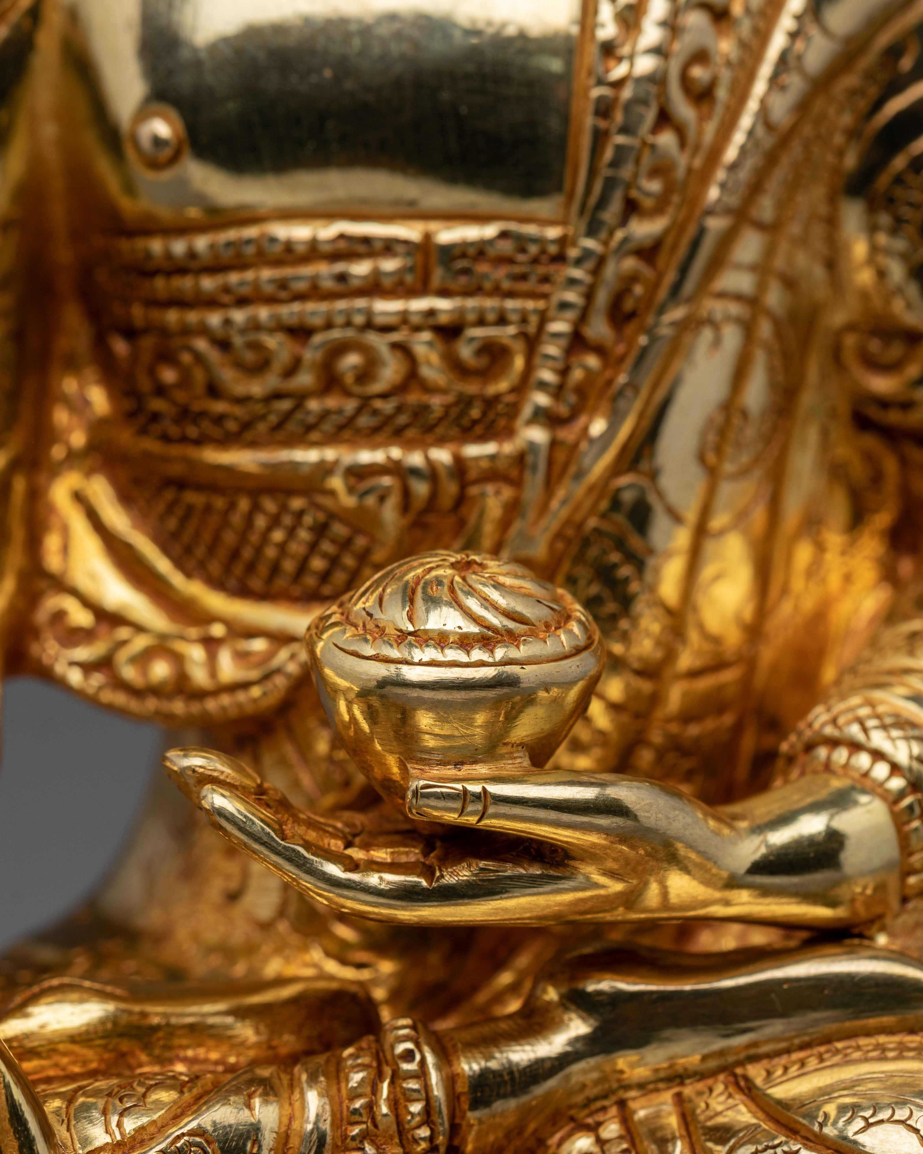 Shakyamuni Buddha Buddhist Sage Sculpture | 24K Gold Gilded