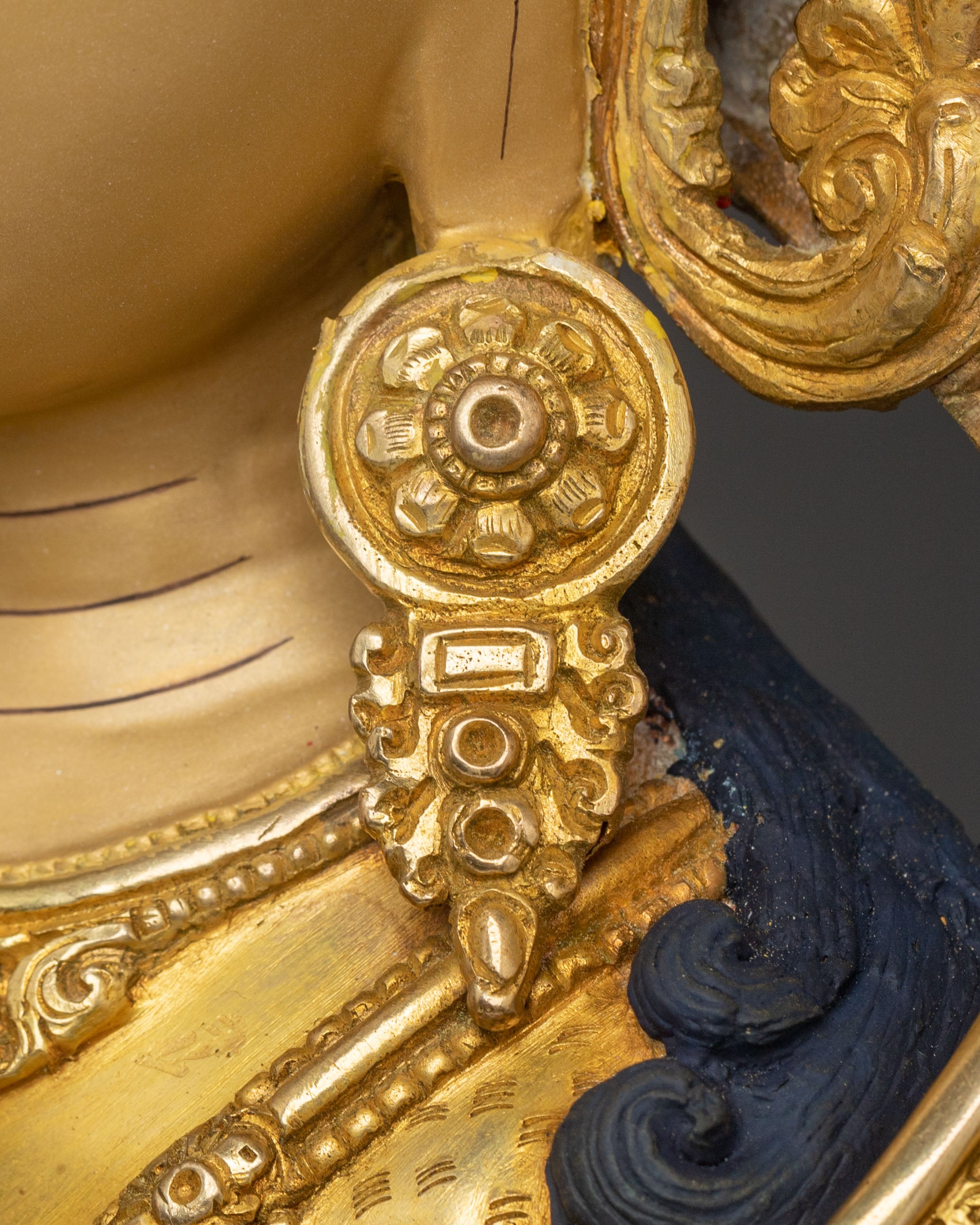 Chenrezig Statue | 24K Gold Gilded Bodhisattva