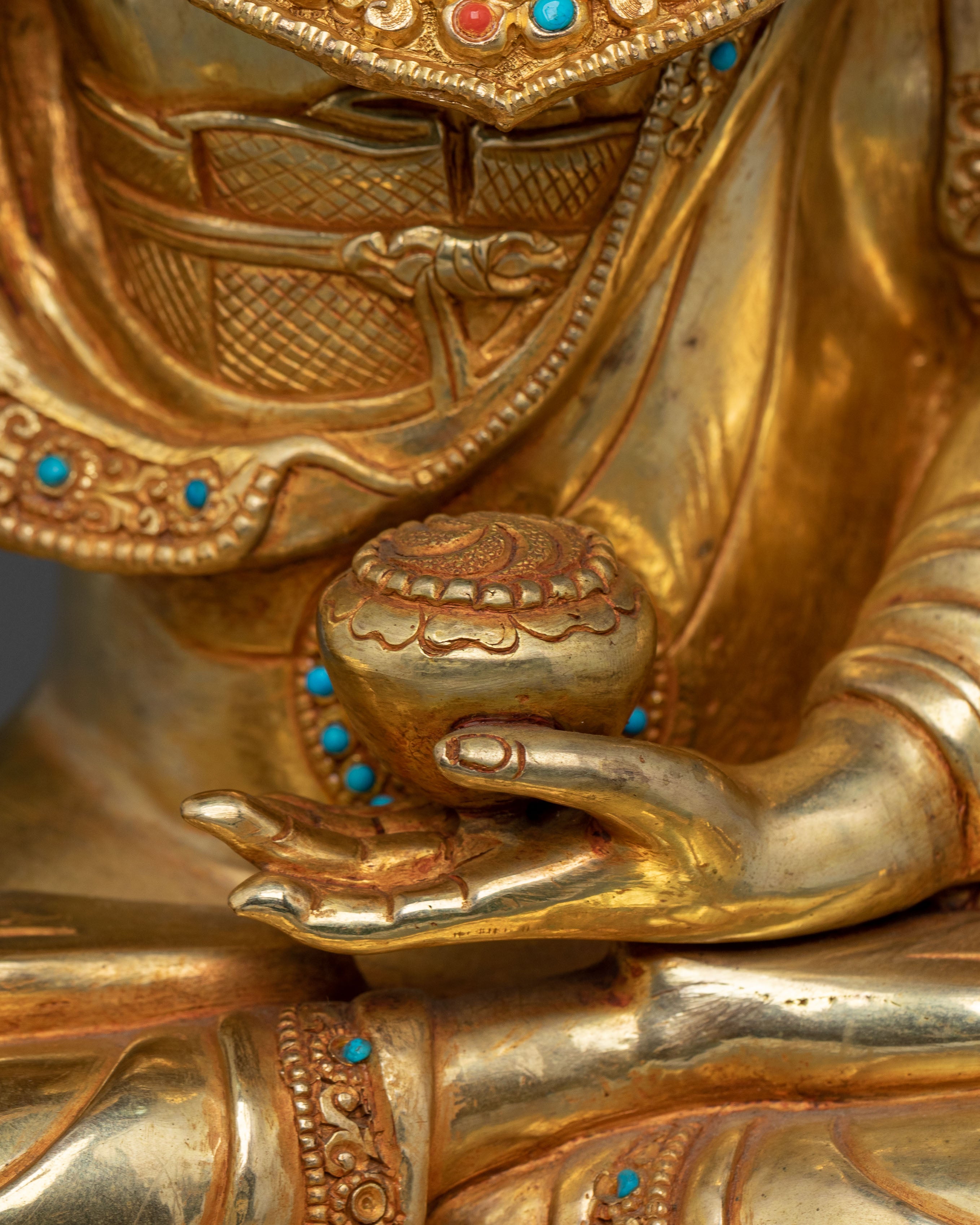 Buddhist Crown Shakyamuni Statue | 24k Gold Glided